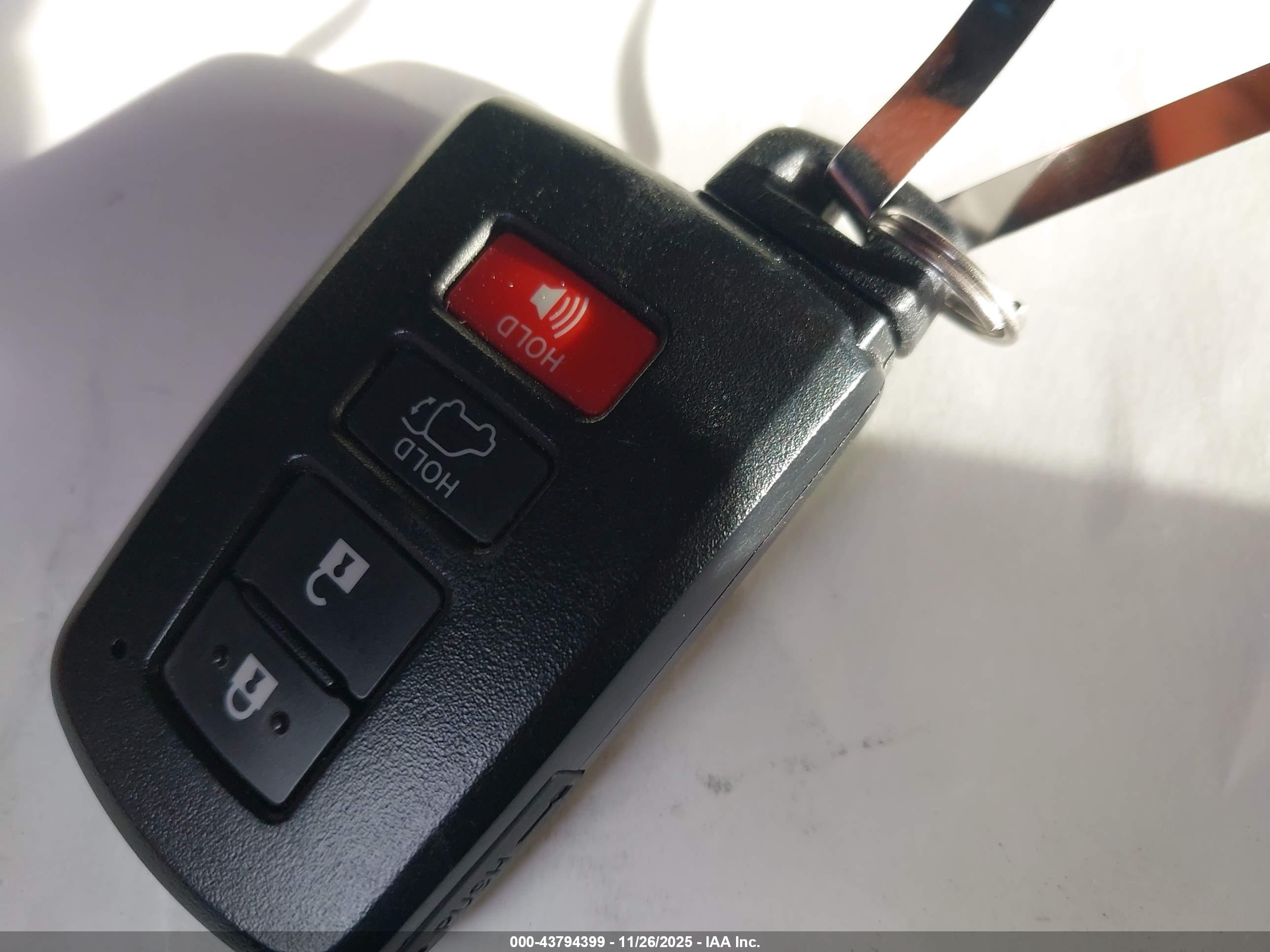 TOYOTA RAV4 image 11