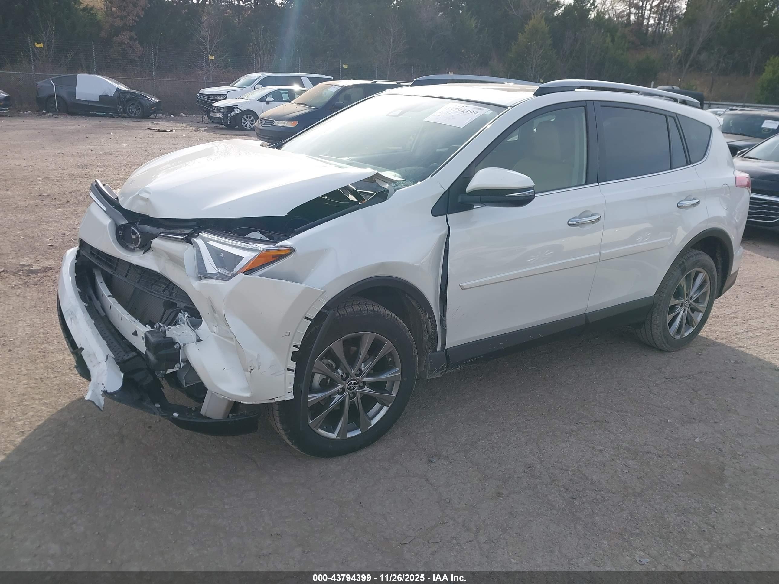 TOYOTA RAV4 image 2