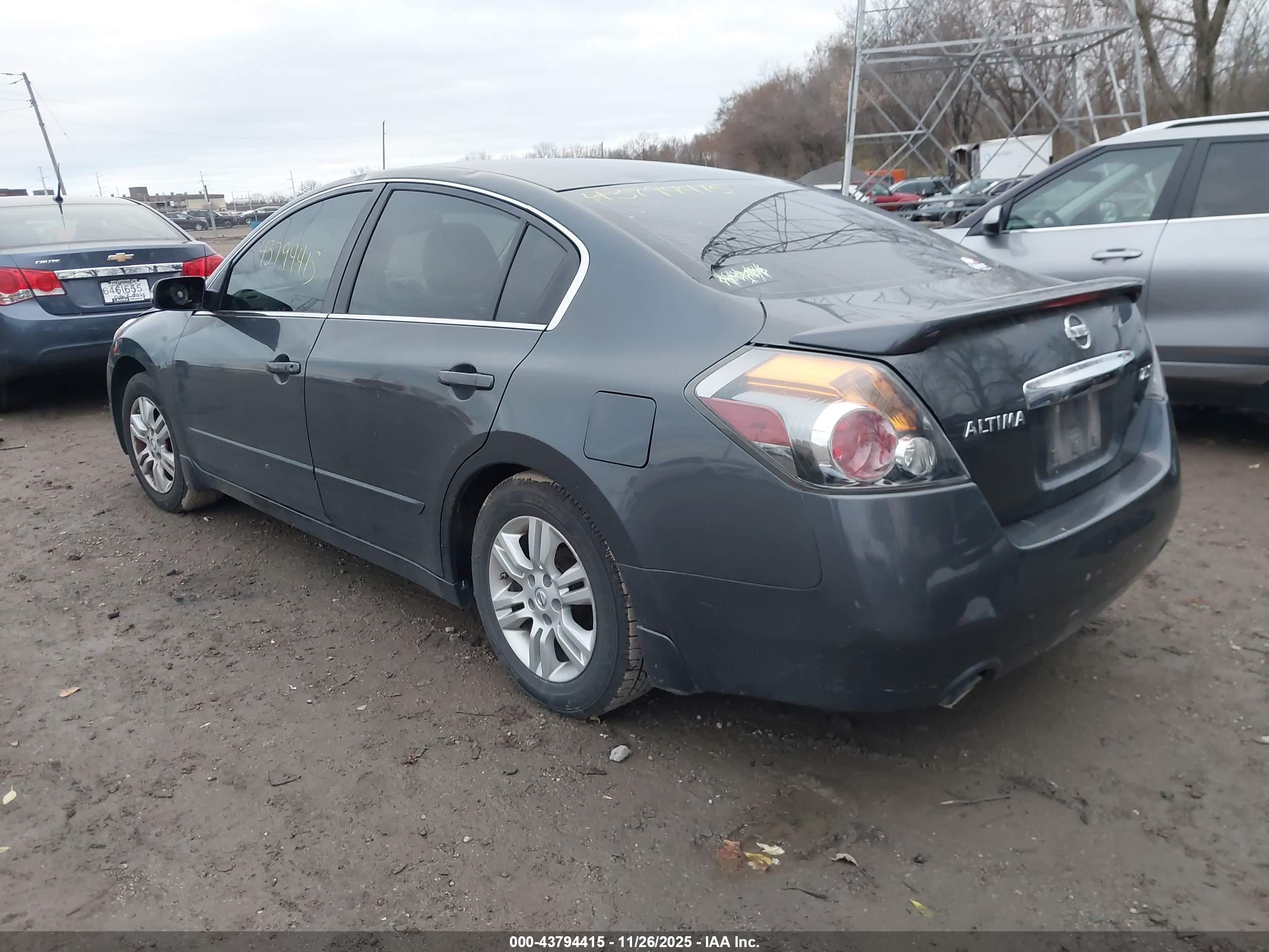 NISSAN ALTIMA image 3