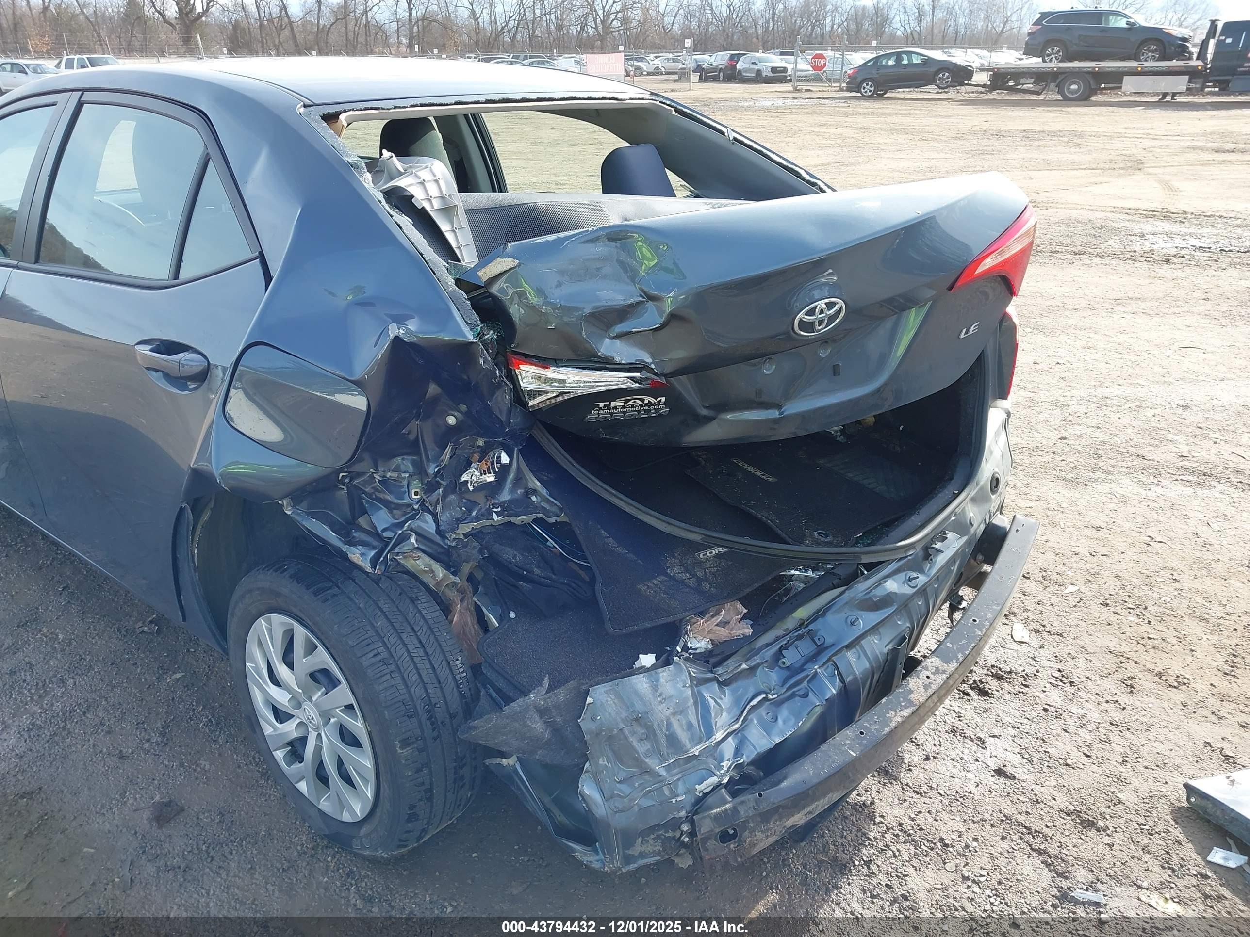 TOYOTA COROLLA image 6