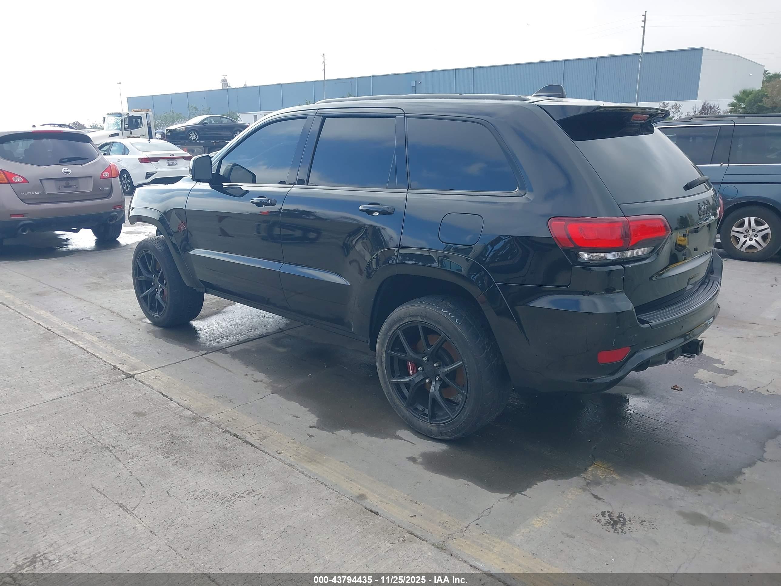 JEEP GRAND image 3