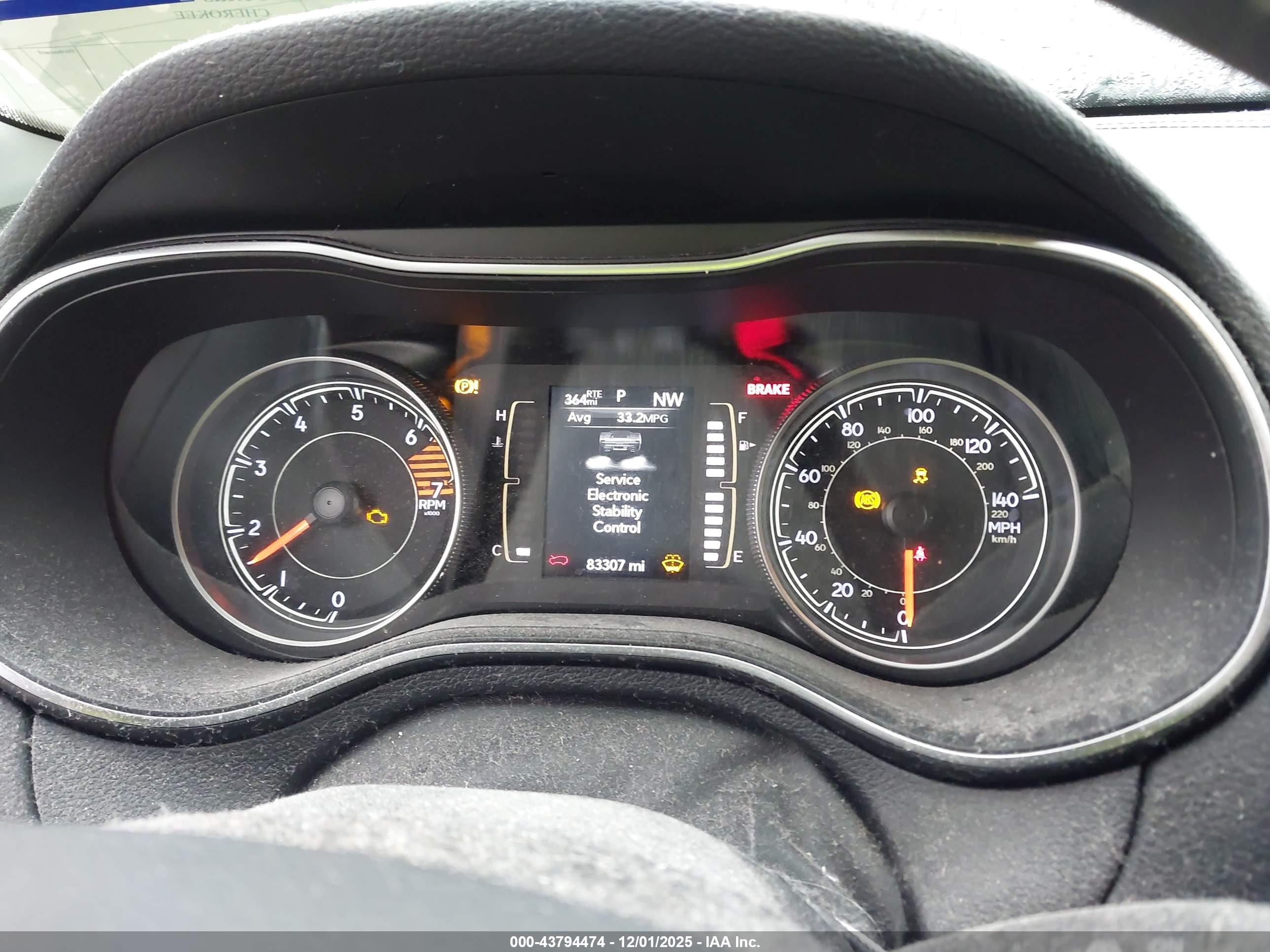 JEEP CHEROKEE image 7