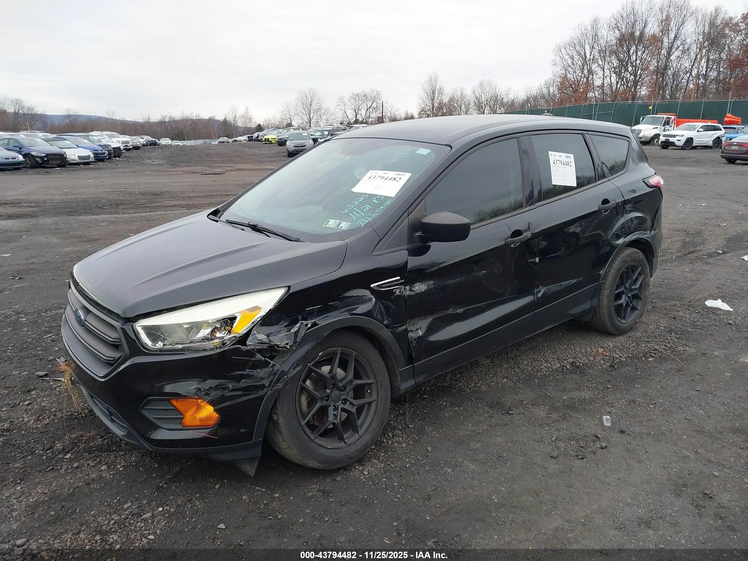 FORD ESCAPE image 2