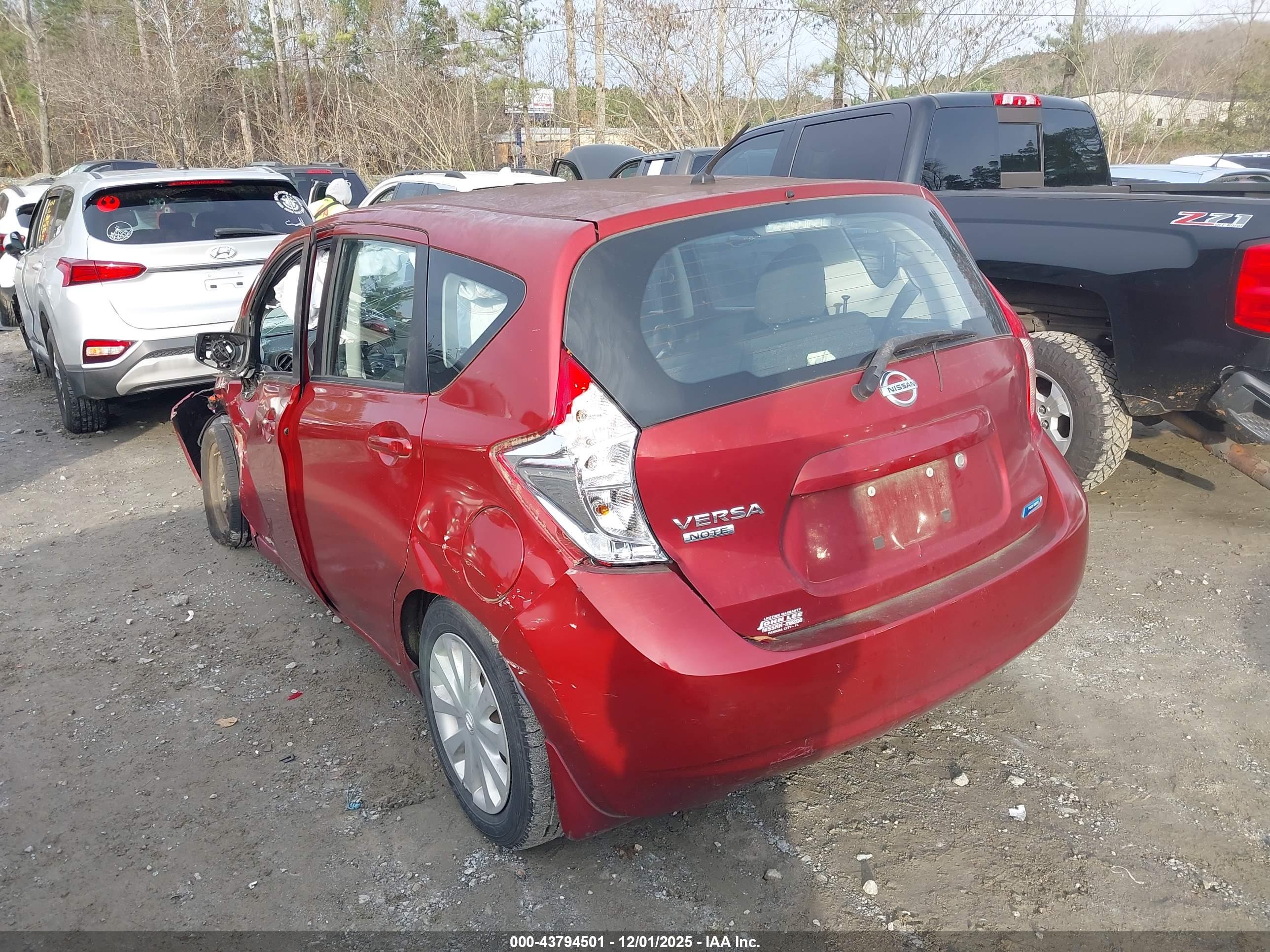 NISSAN VERSA image 3