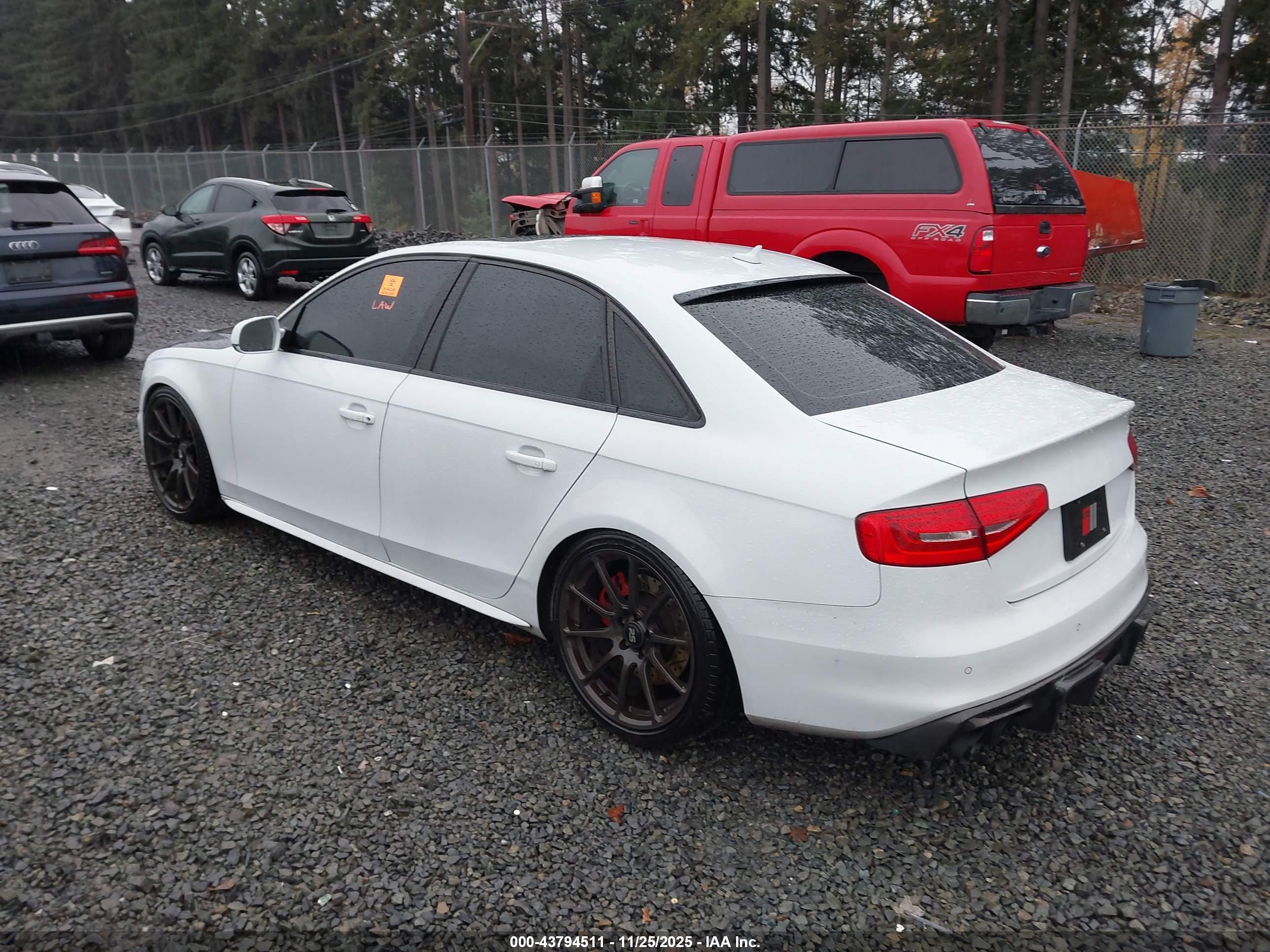 AUDI S4 image 3