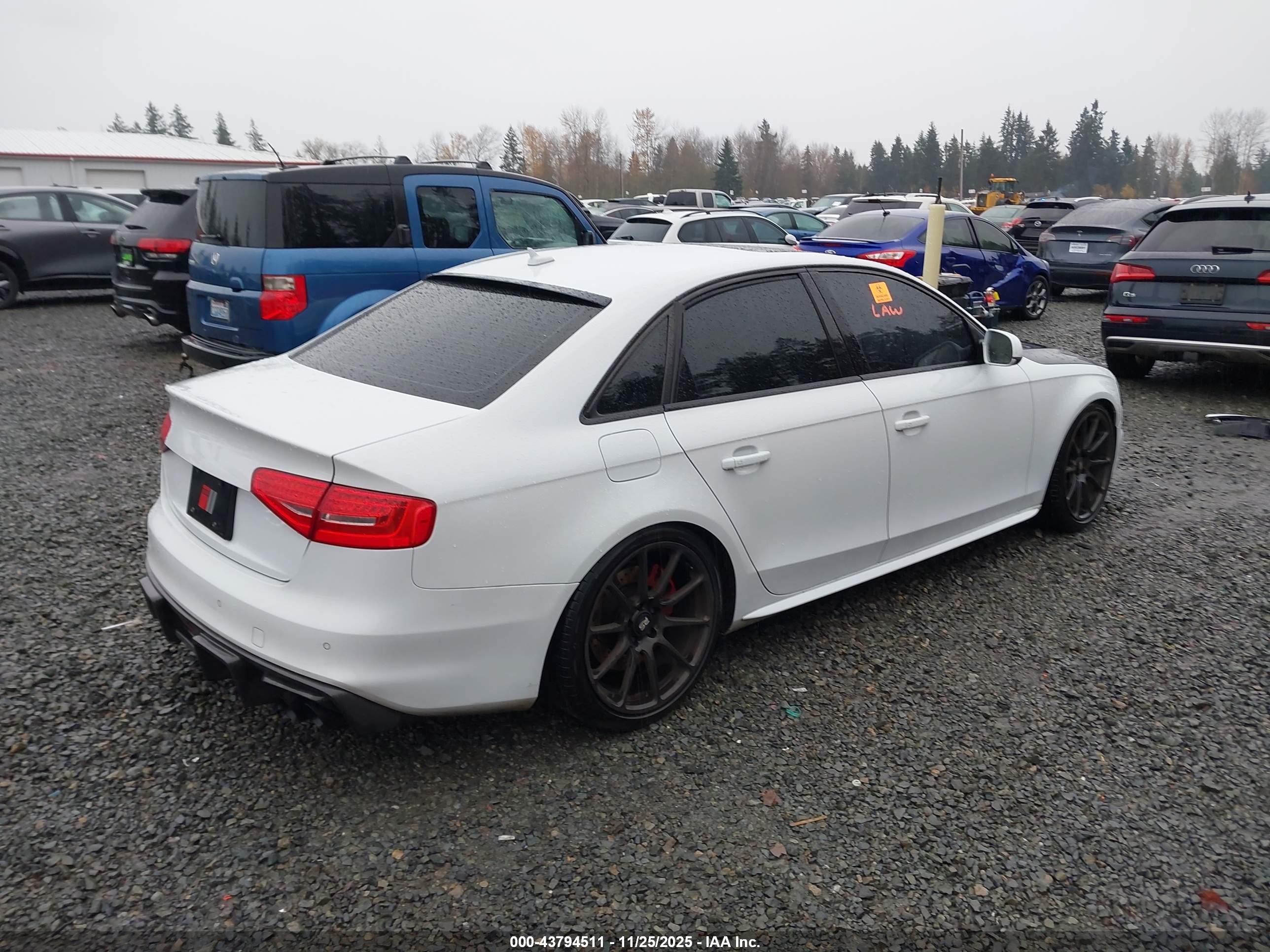 AUDI S4 image 4