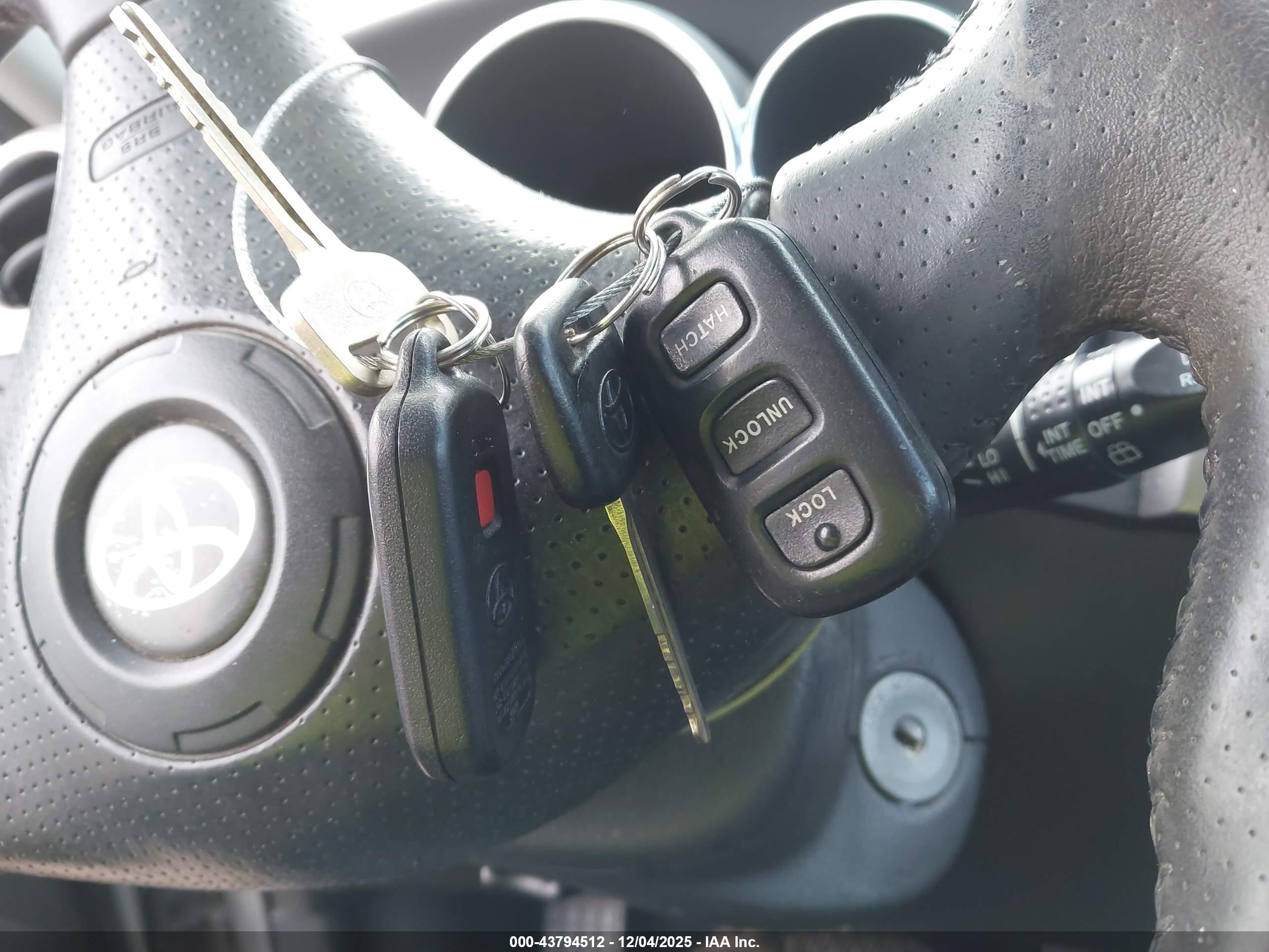 TOYOTA MATRIX image 11