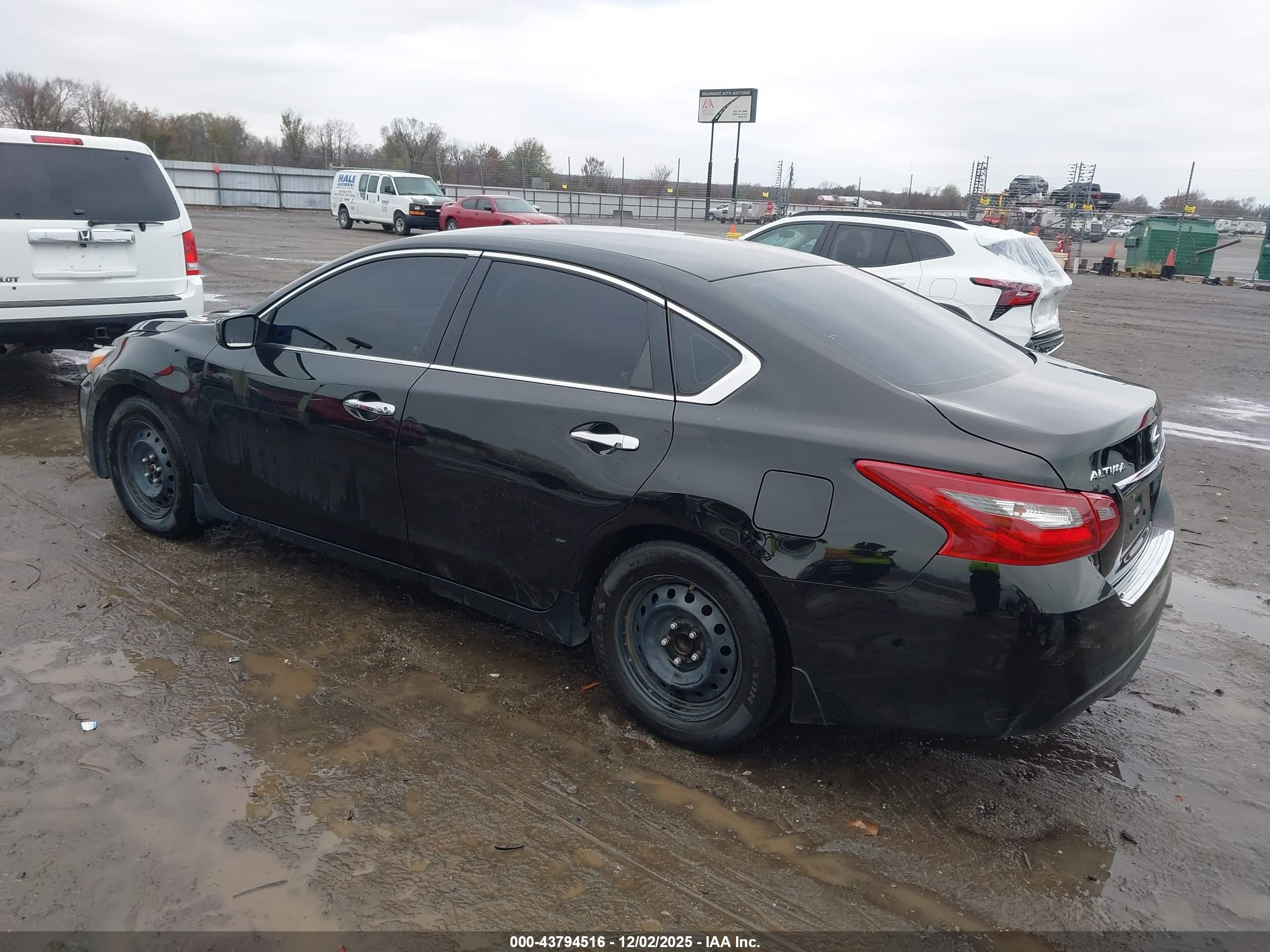 NISSAN ALTIMA image 3