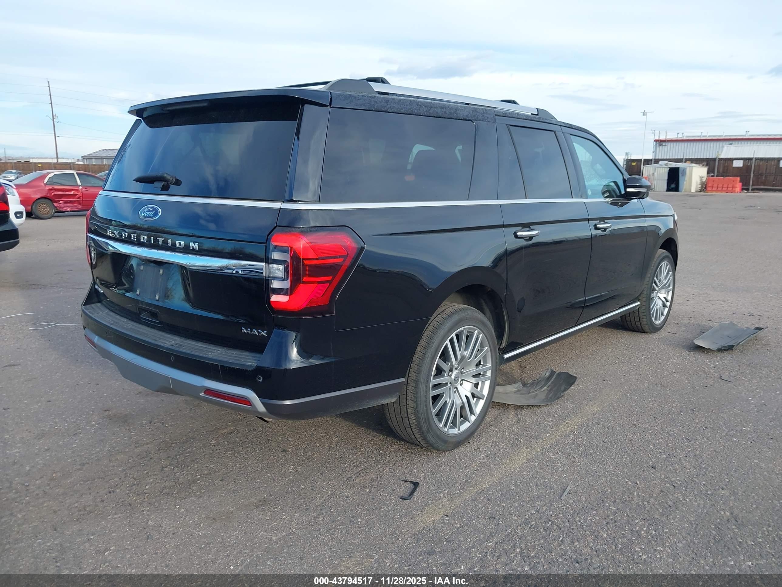 FORD EXPEDITION image 4