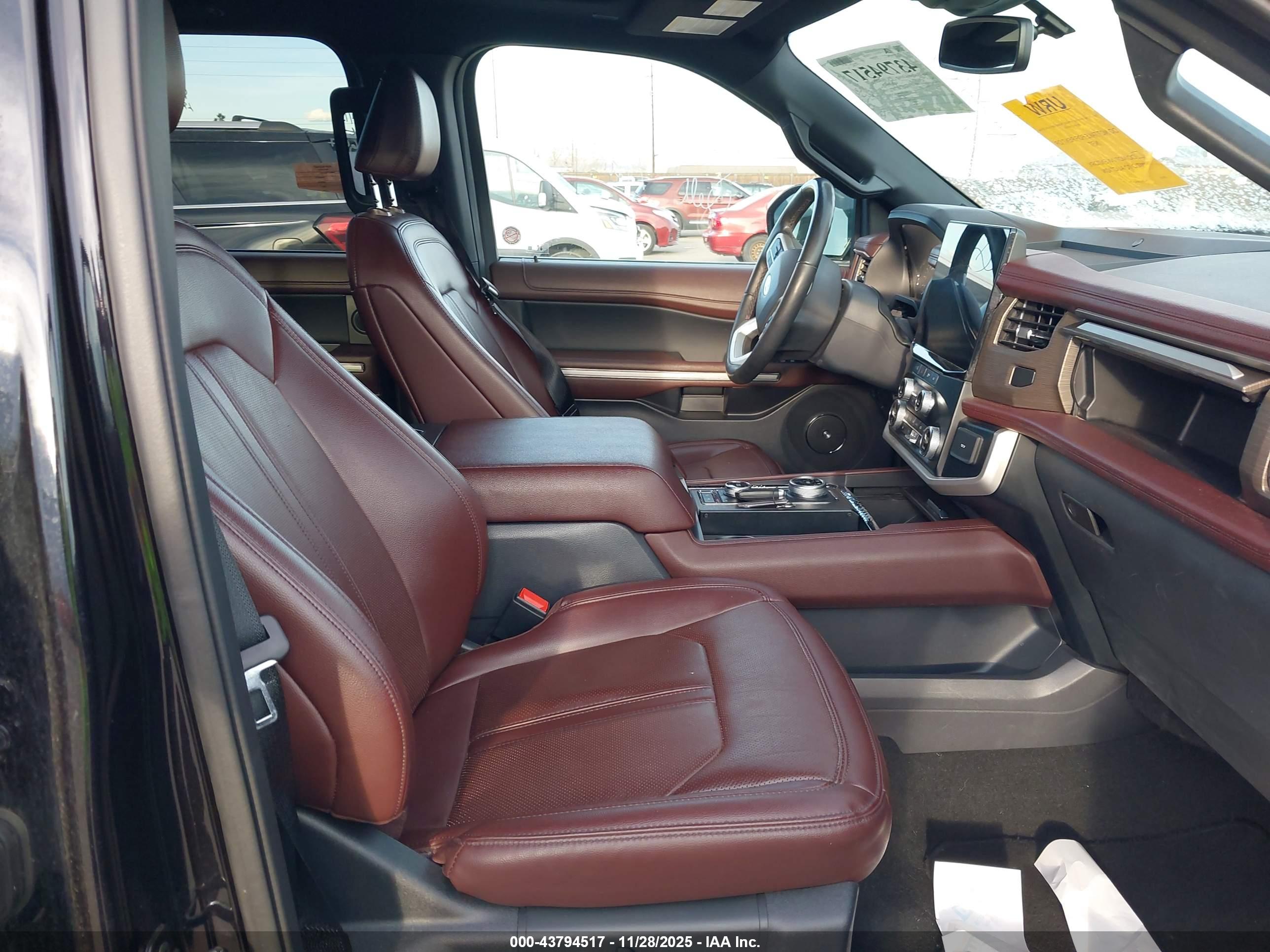 FORD EXPEDITION image 5