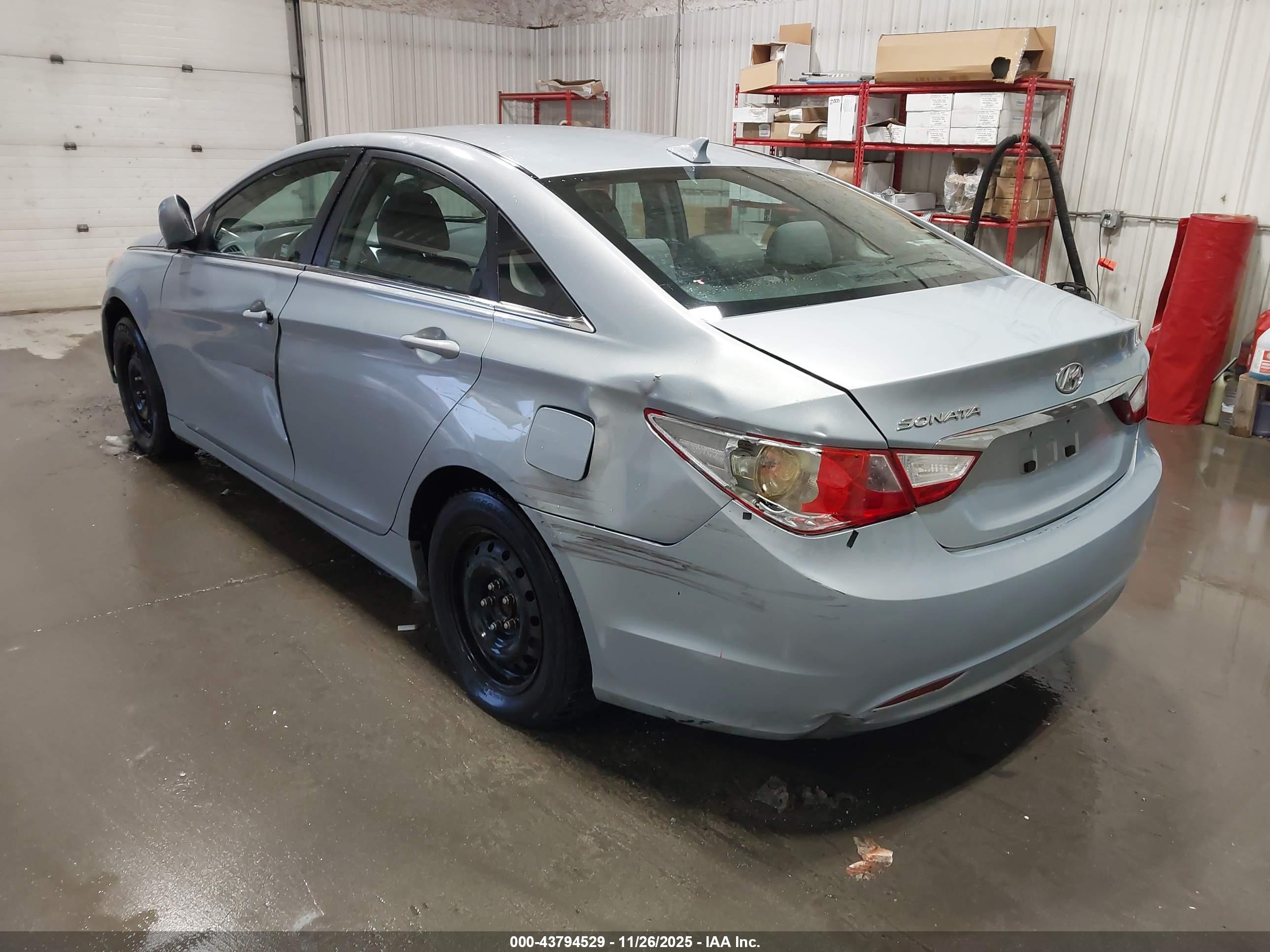 HYUNDAI SONATA image 3