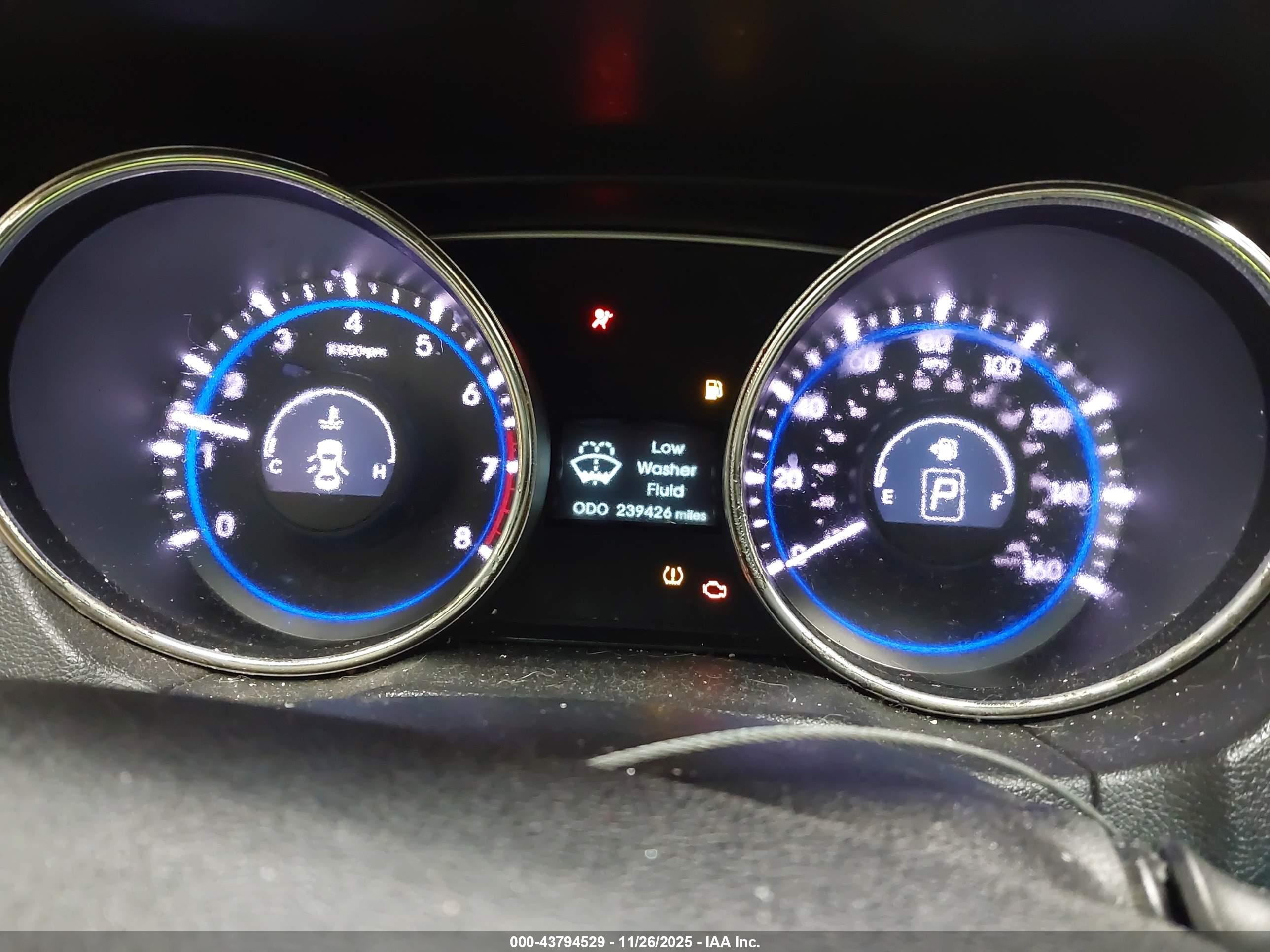 HYUNDAI SONATA image 7