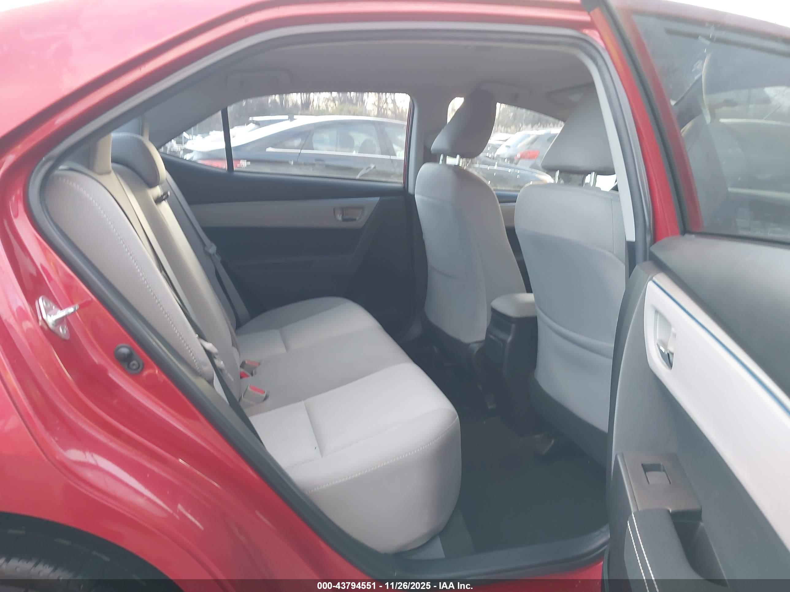 TOYOTA COROLLA image 8