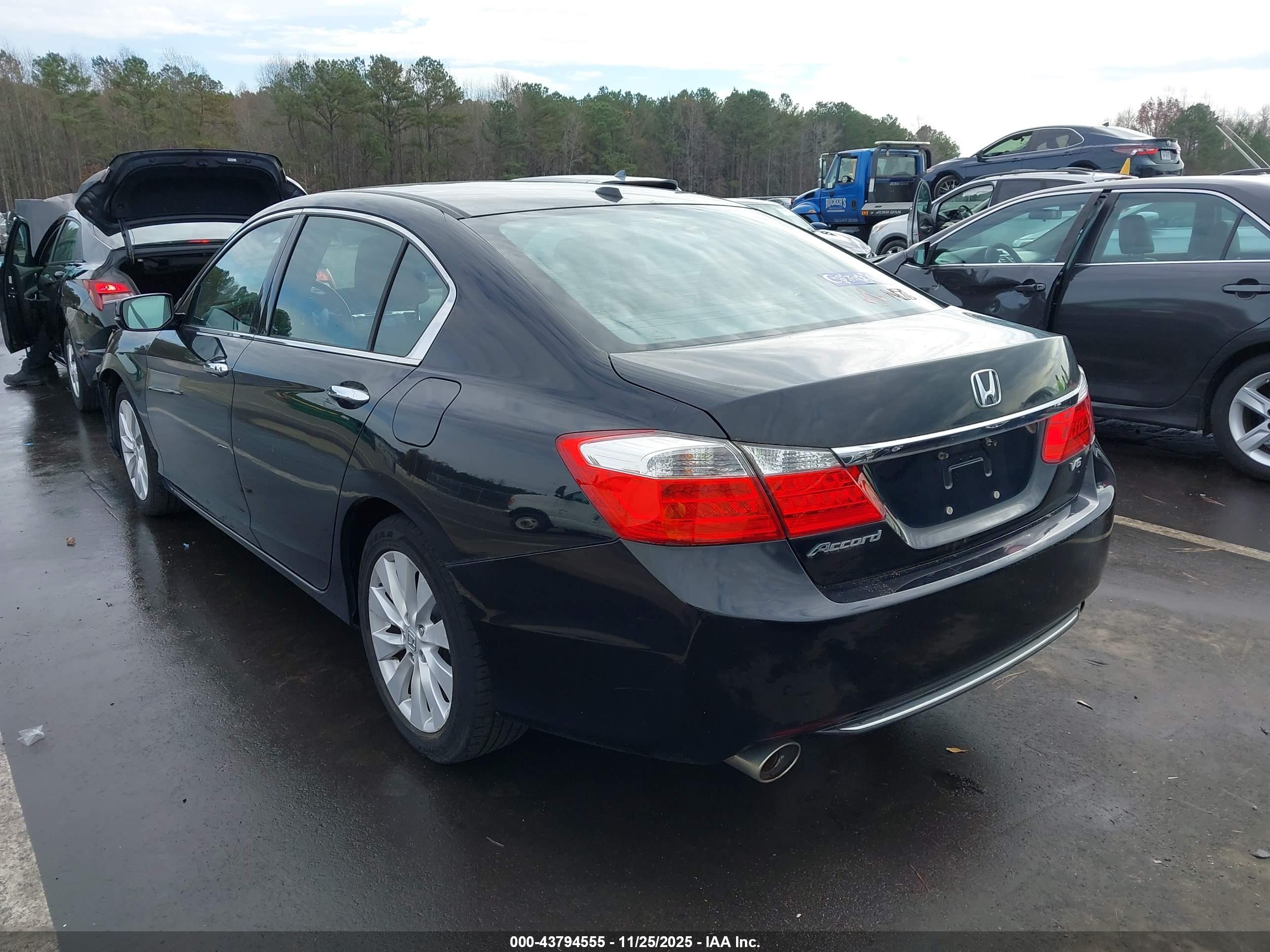 HONDA ACCORD image 3