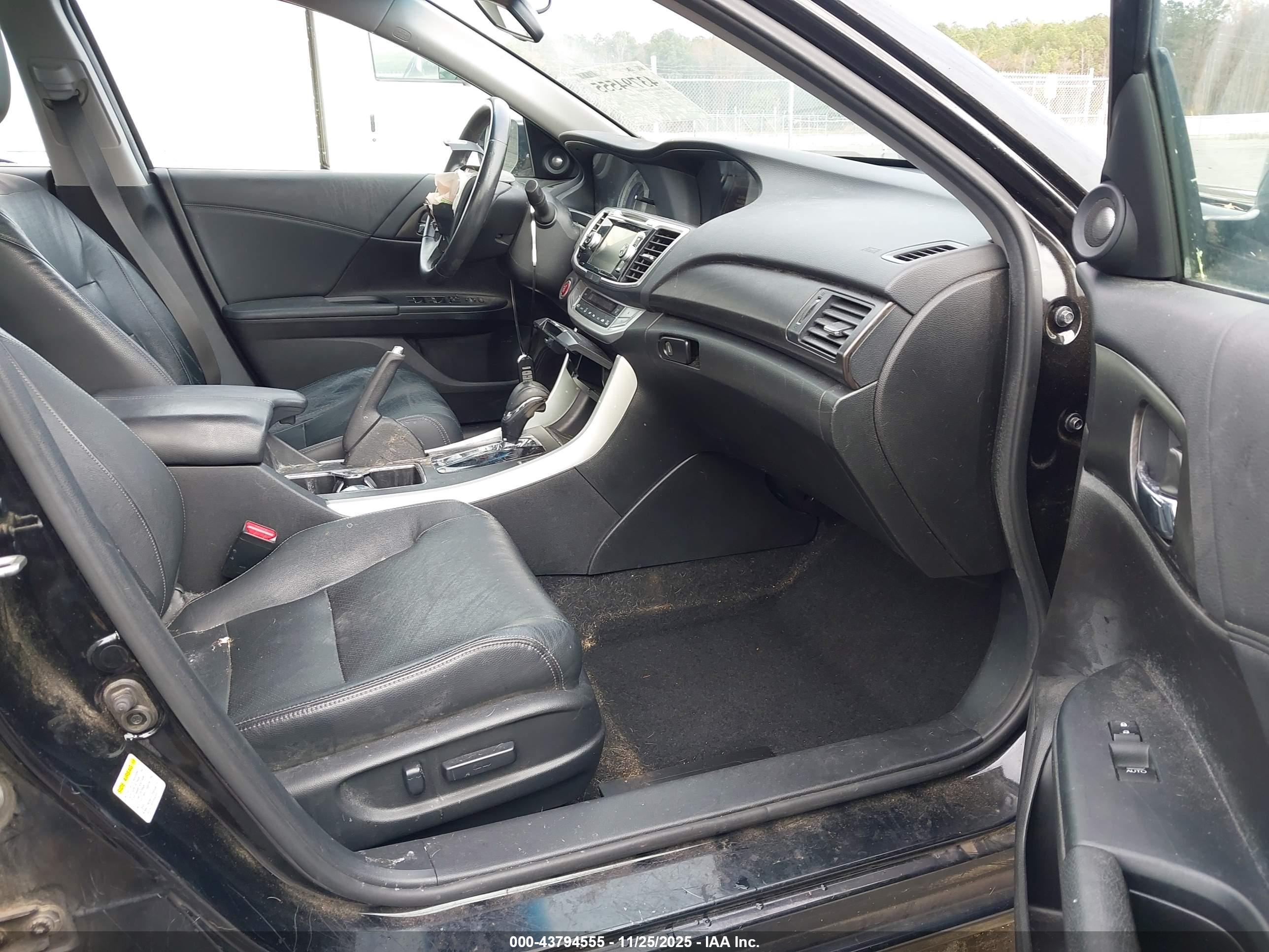 HONDA ACCORD image 5