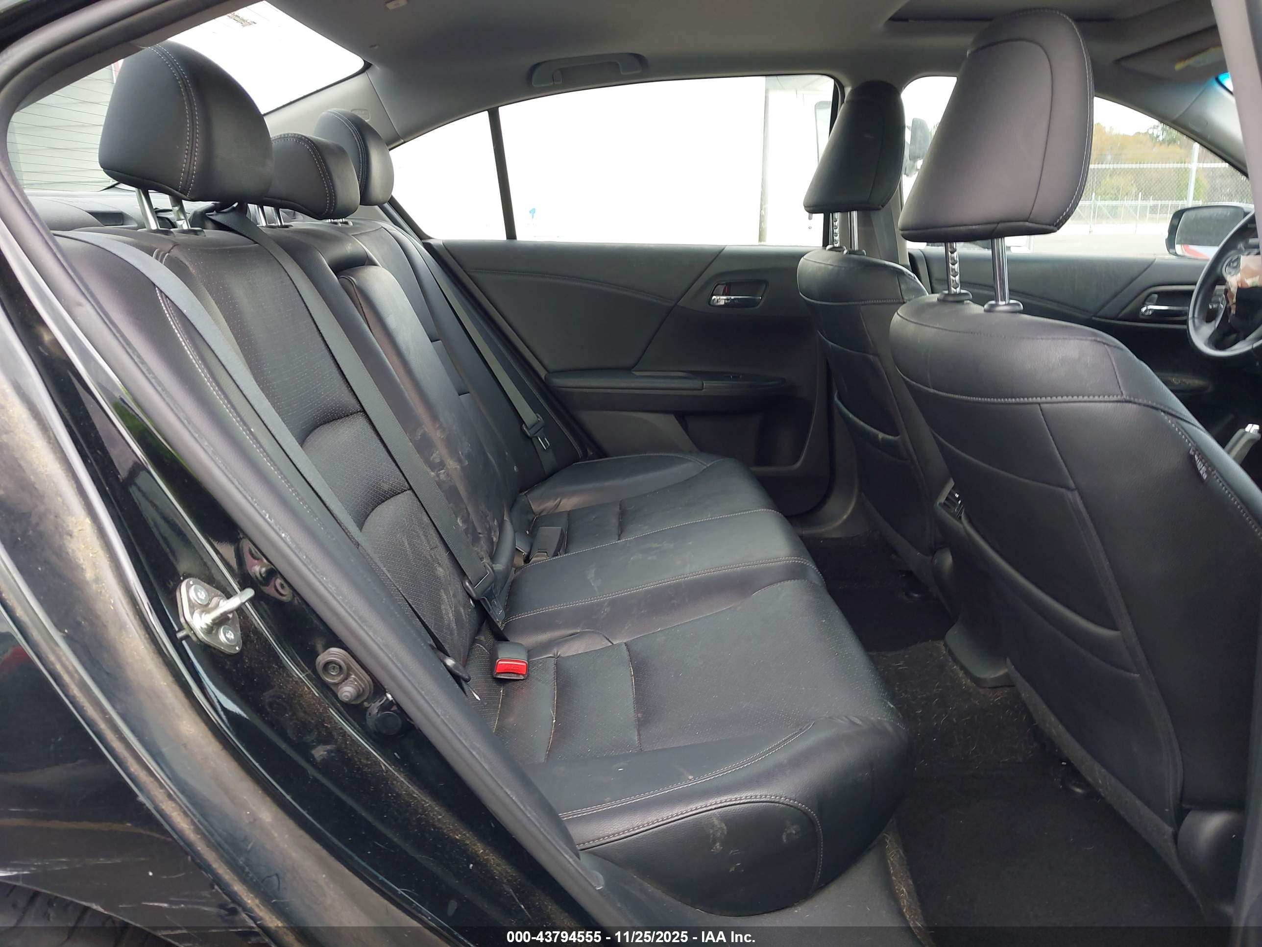 HONDA ACCORD image 8