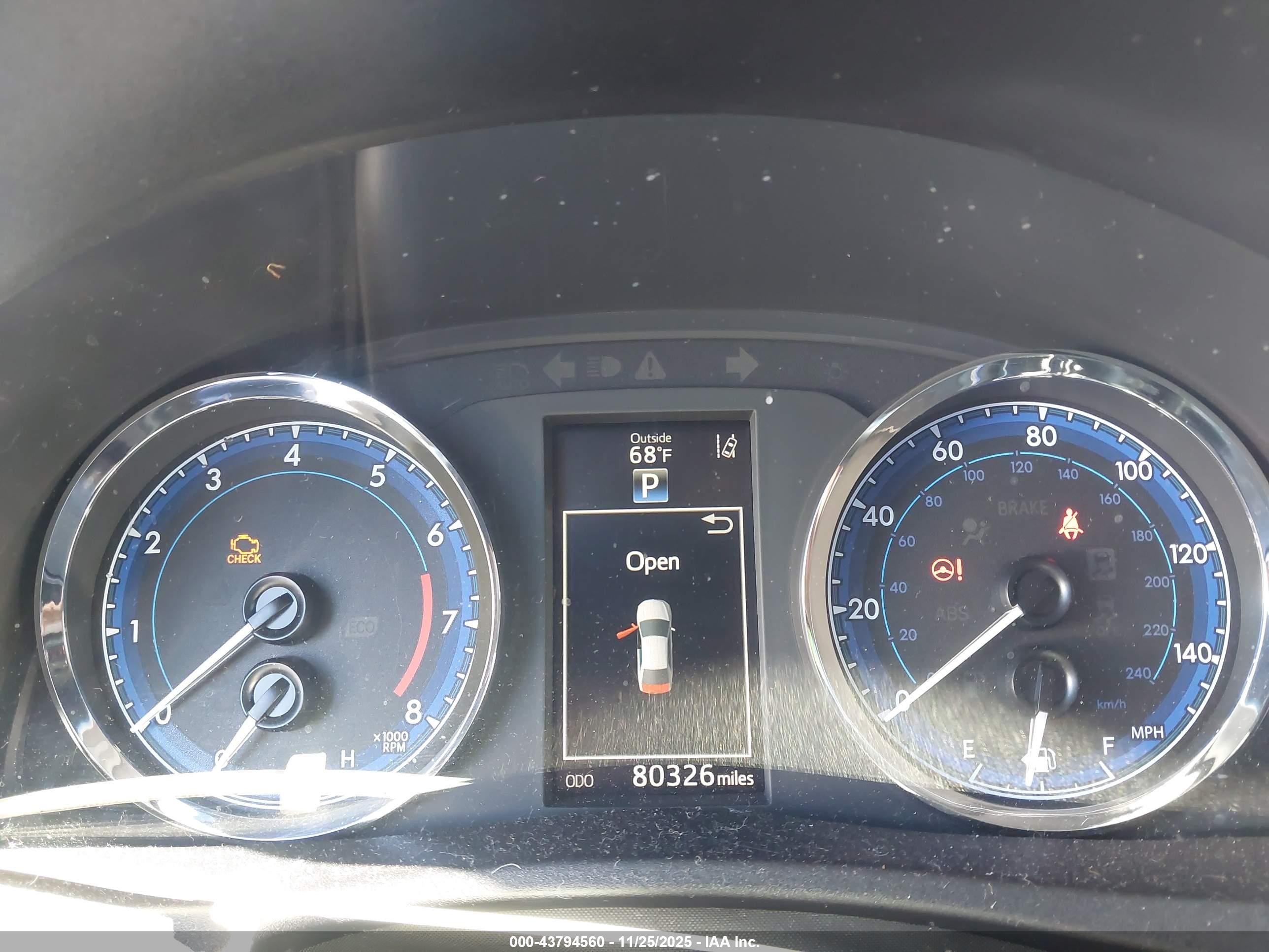 TOYOTA COROLLA image 7