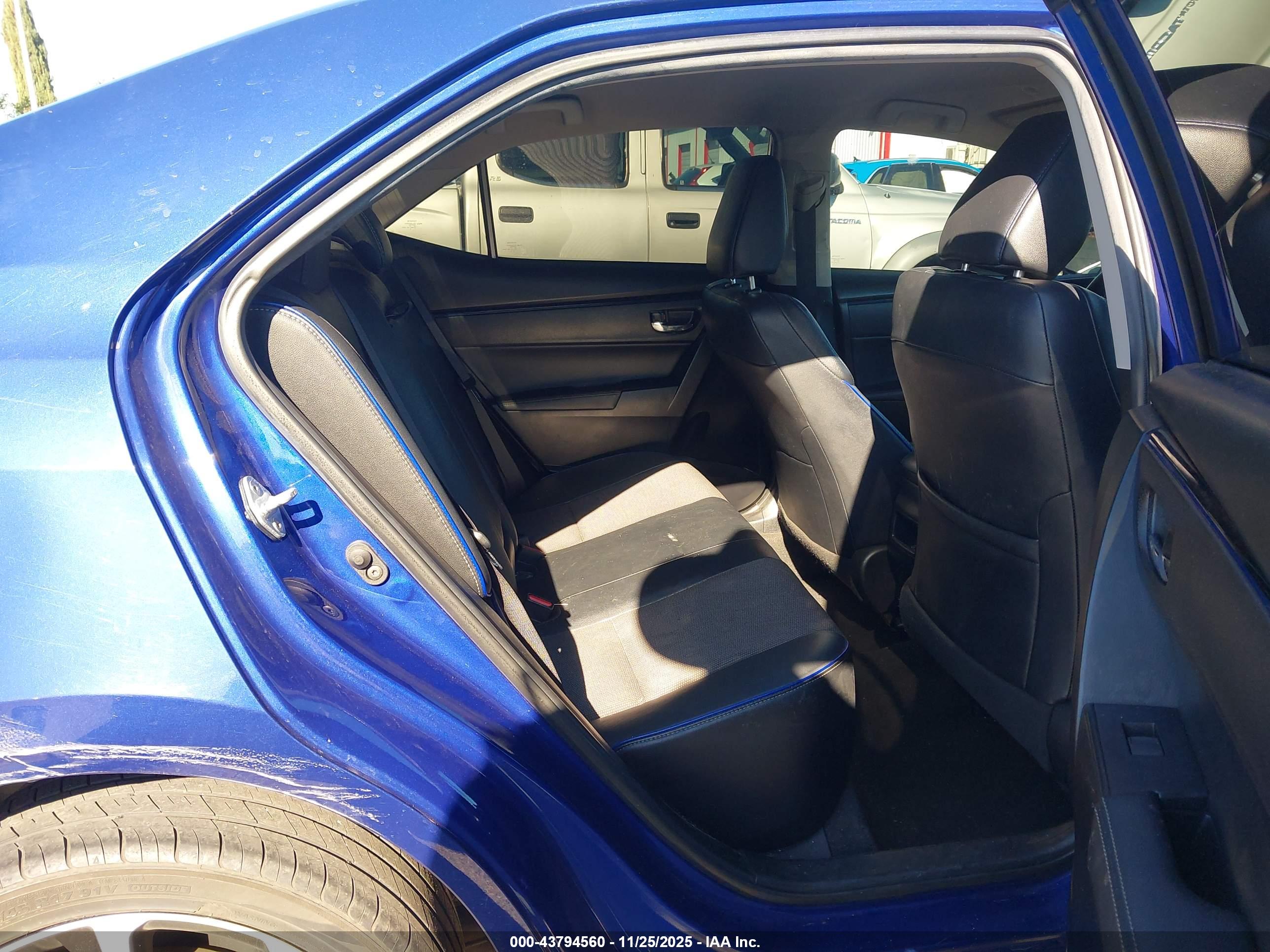 TOYOTA COROLLA image 8