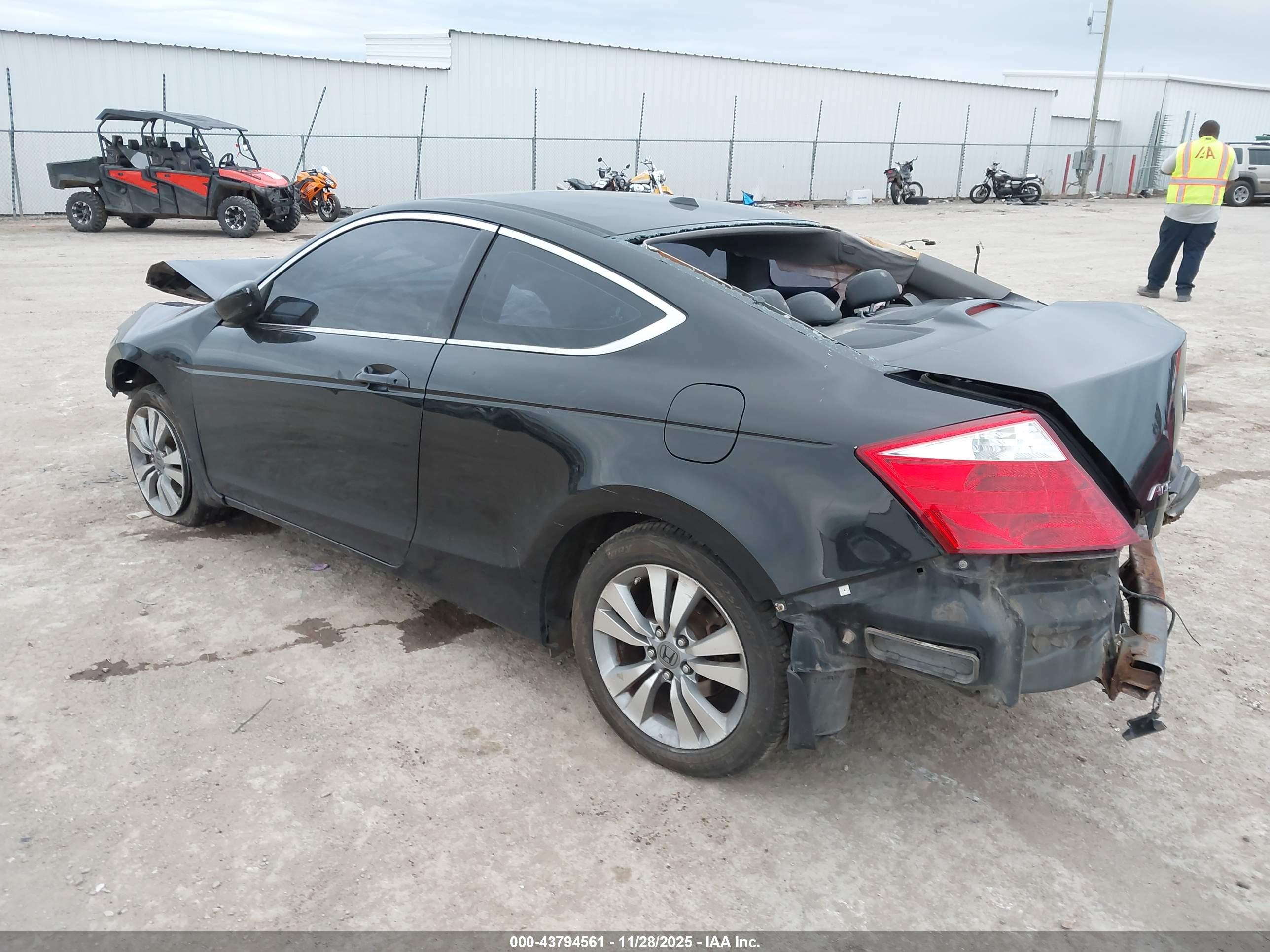 HONDA ACCORD image 3
