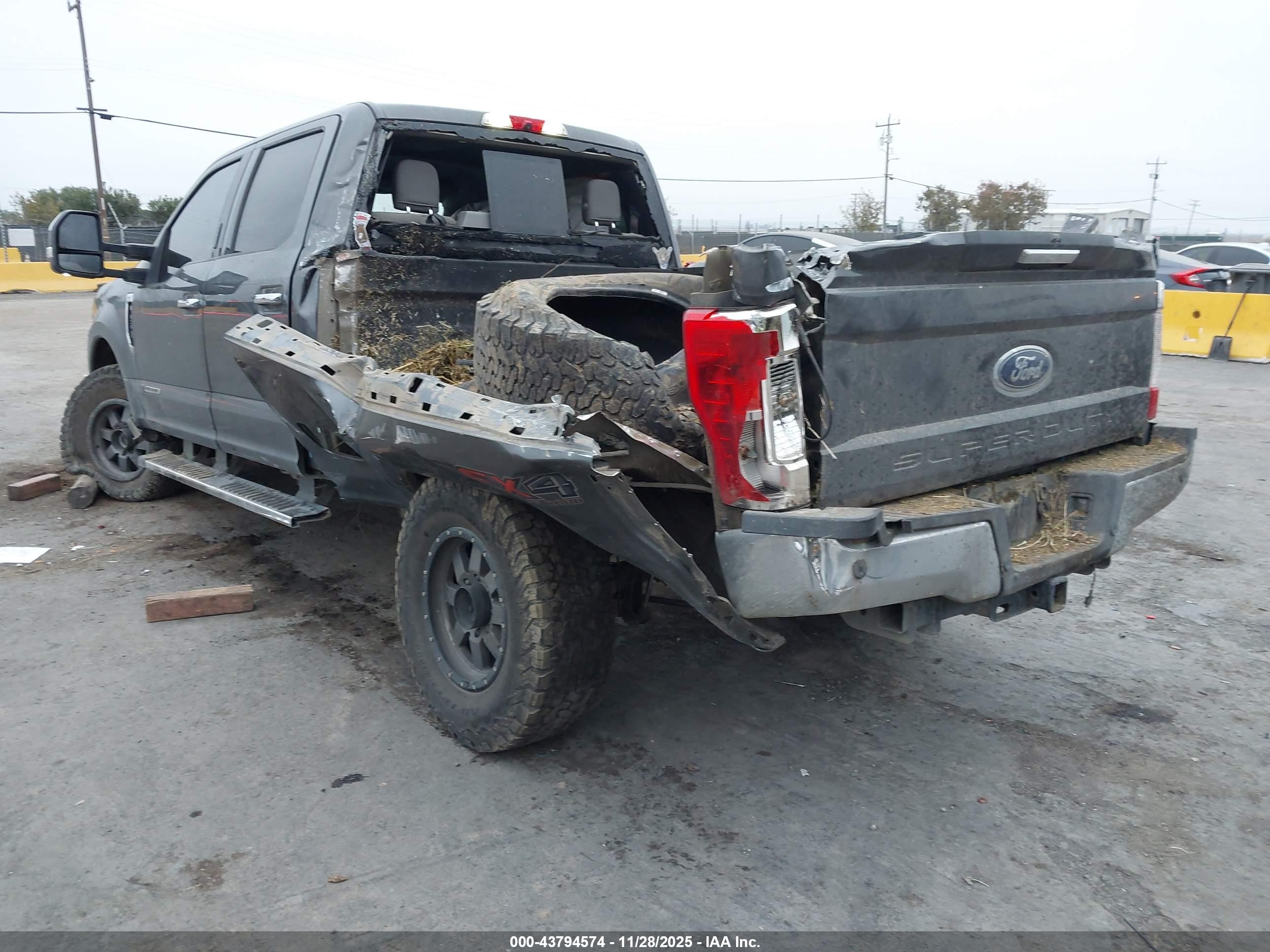 FORD F-250 image 3