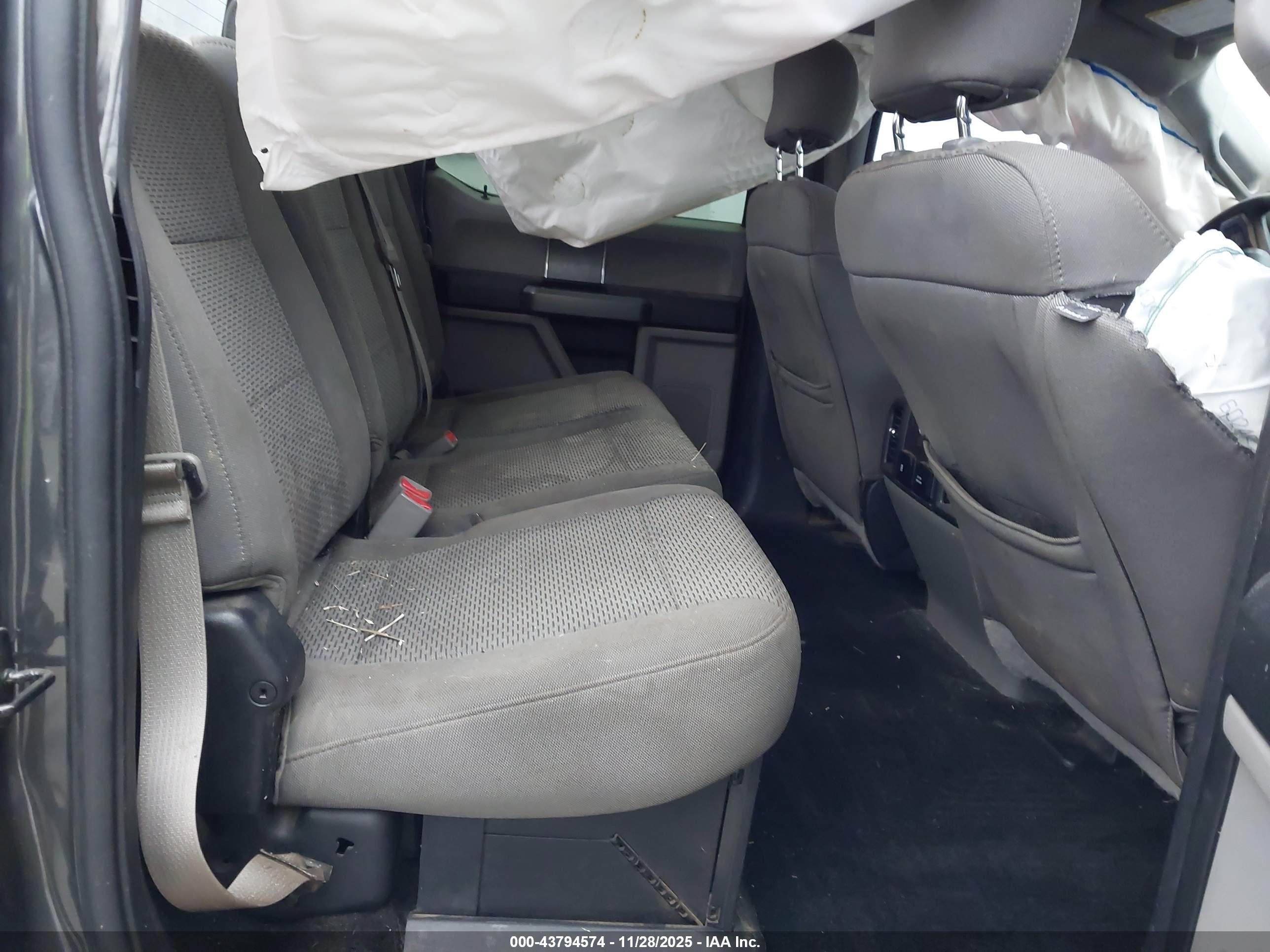 FORD F-250 image 8