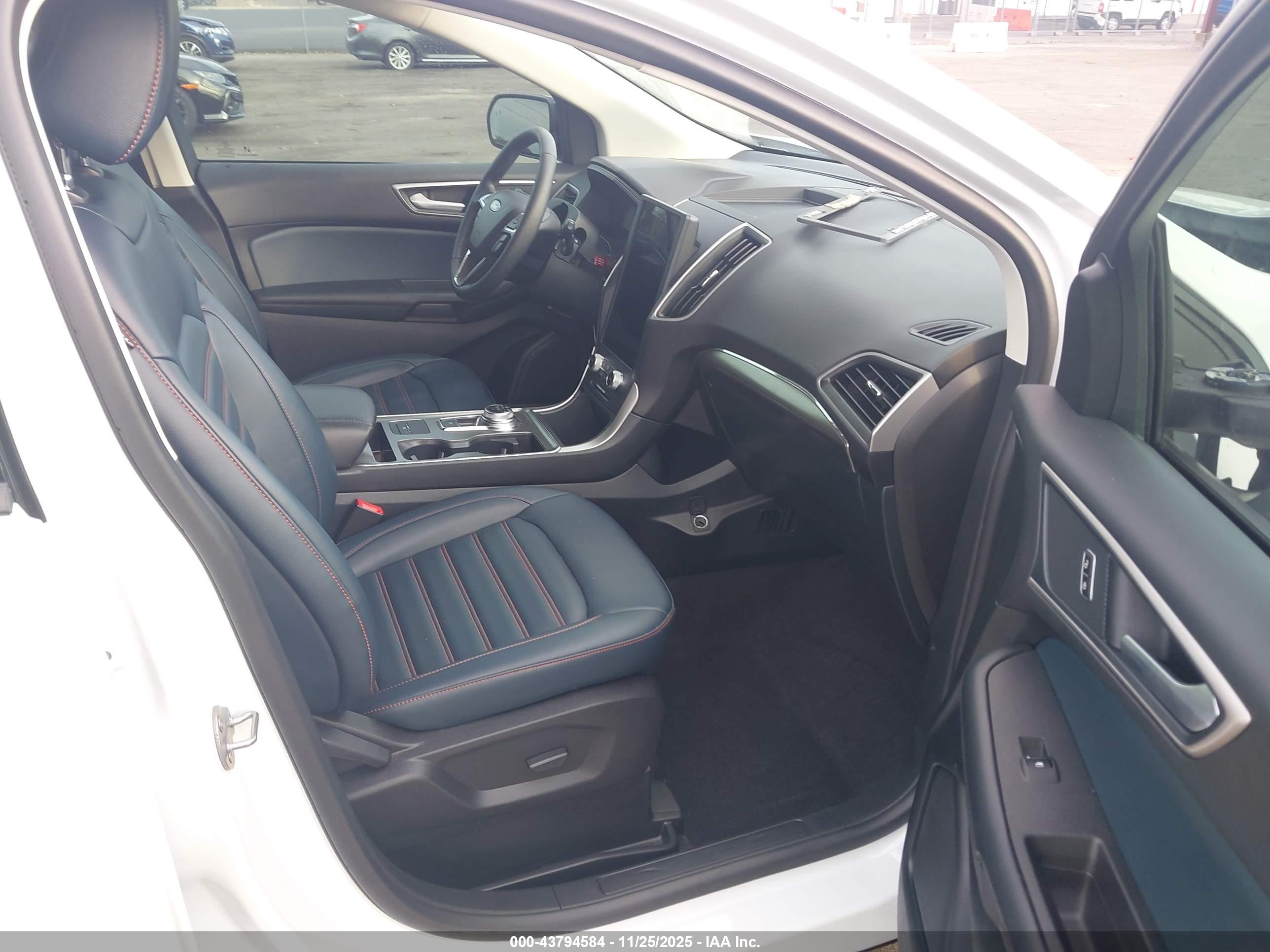 FORD EDGE image 5