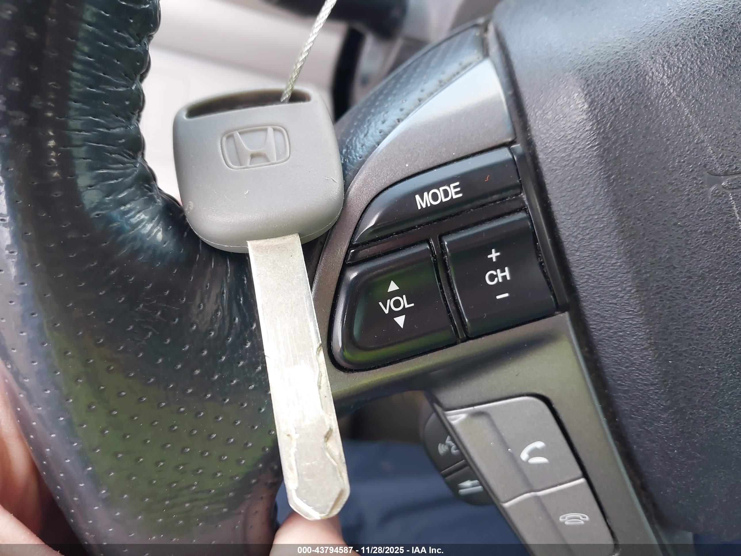 HONDA PILOT image 11