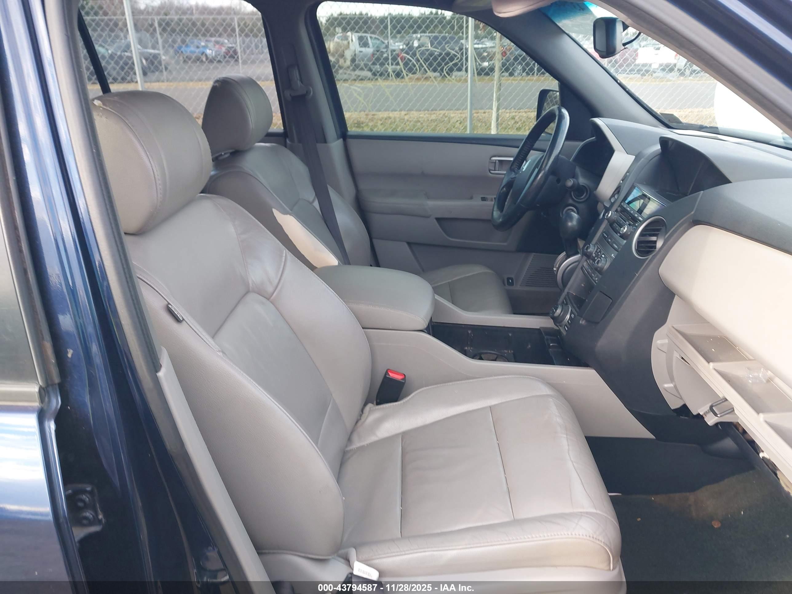 HONDA PILOT image 5