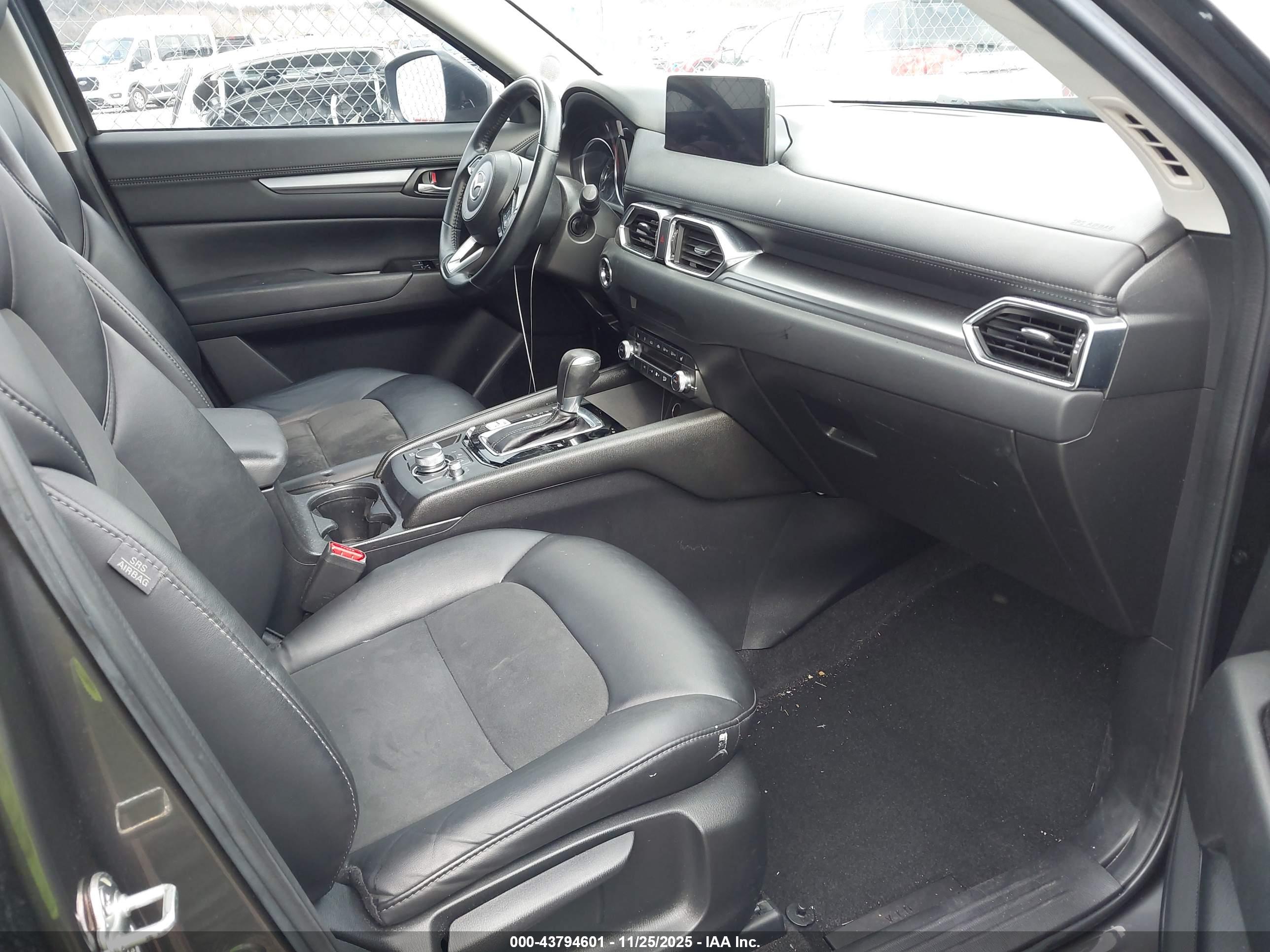 MAZDA CX-5 image 5
