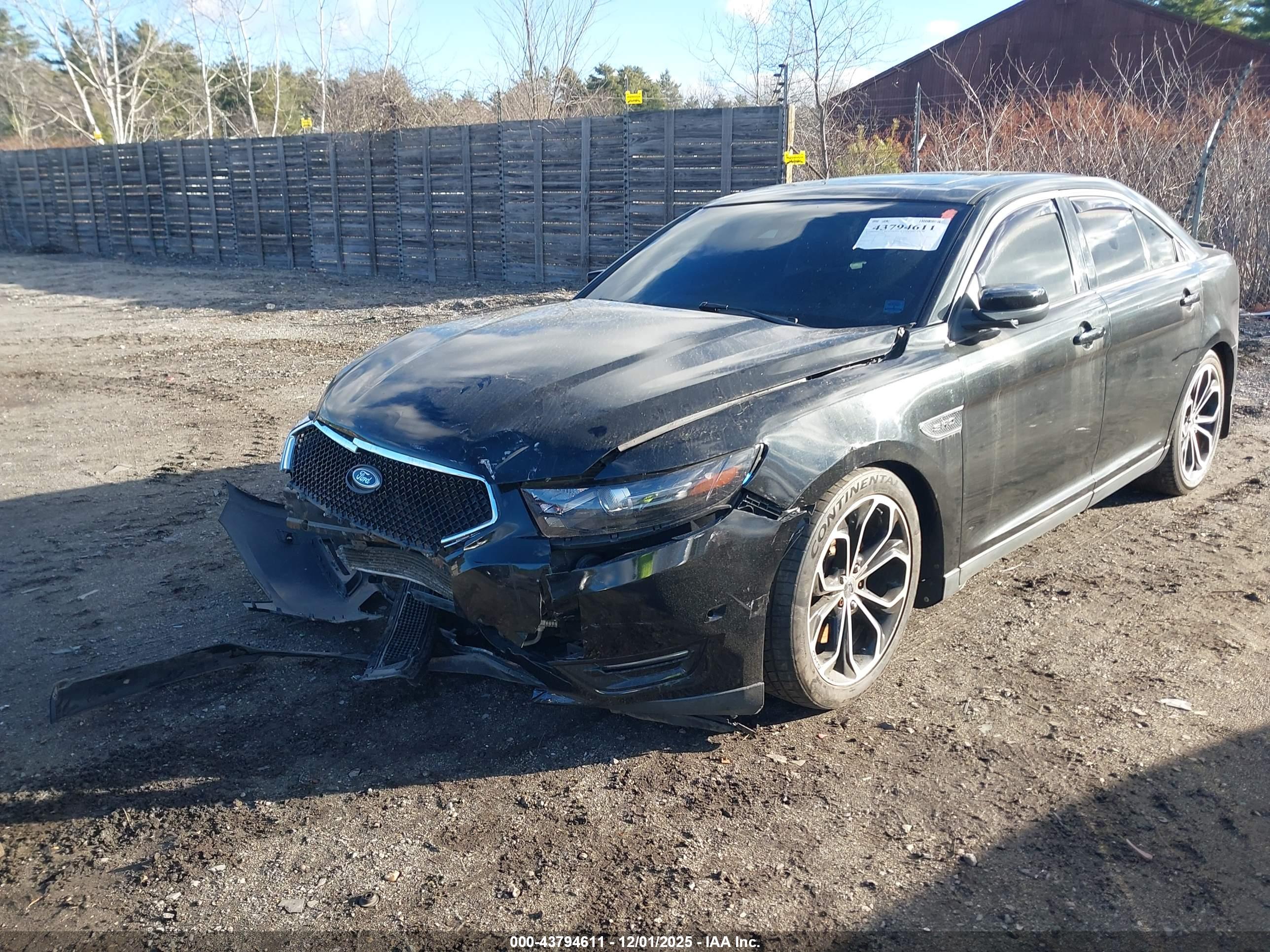 FORD TAURUS image 2