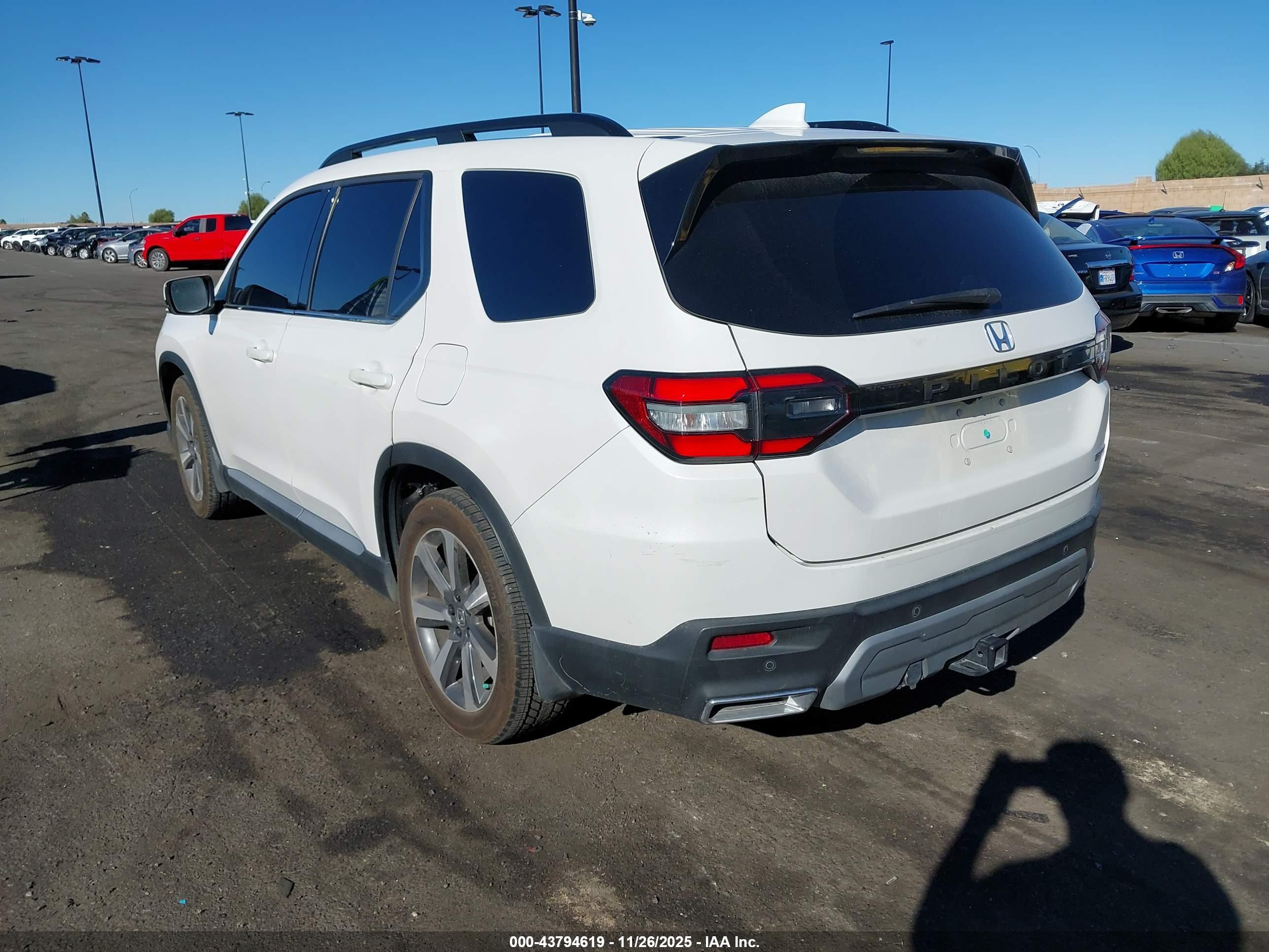 HONDA PILOT image 3