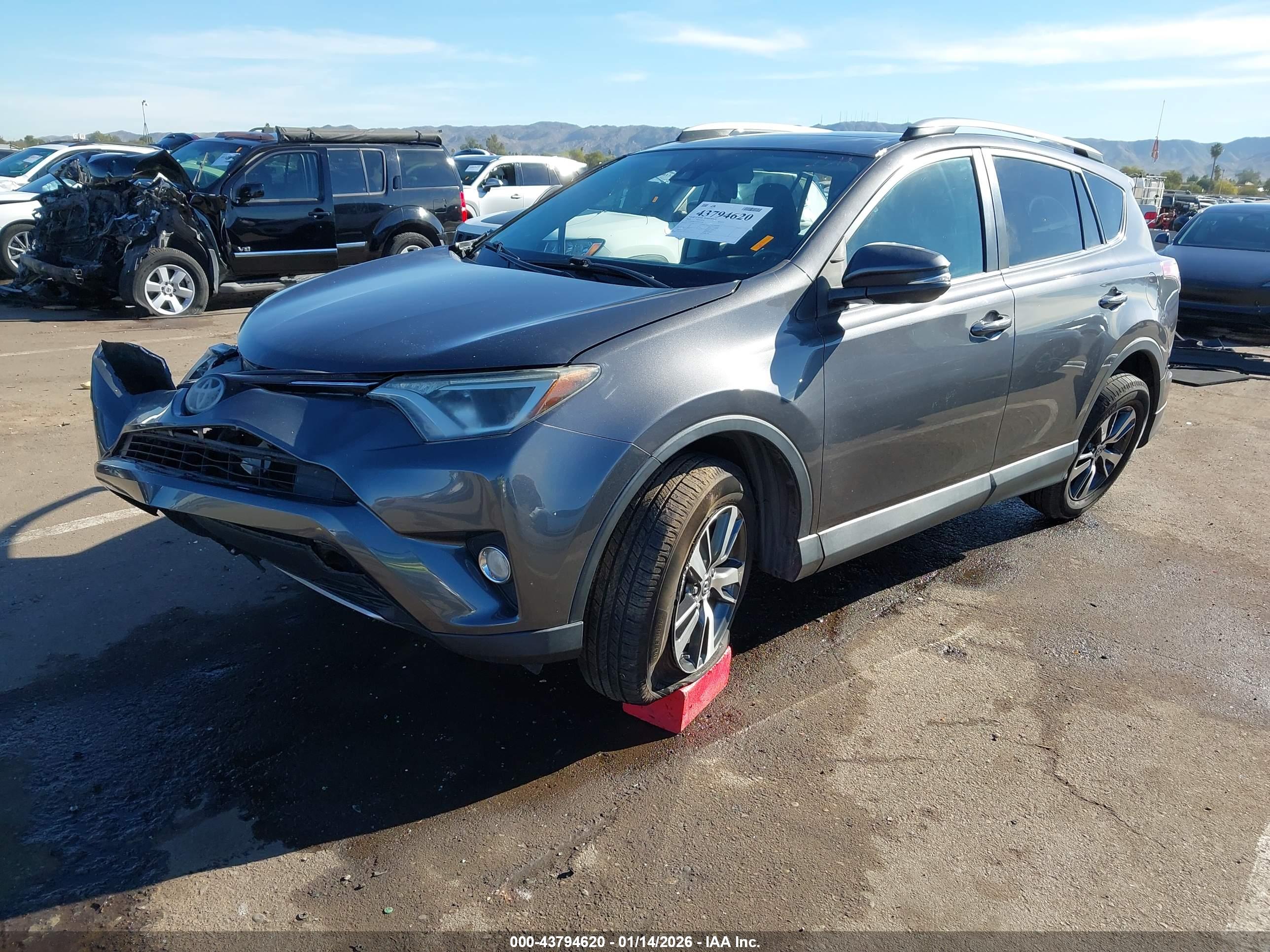 TOYOTA RAV4 image 2