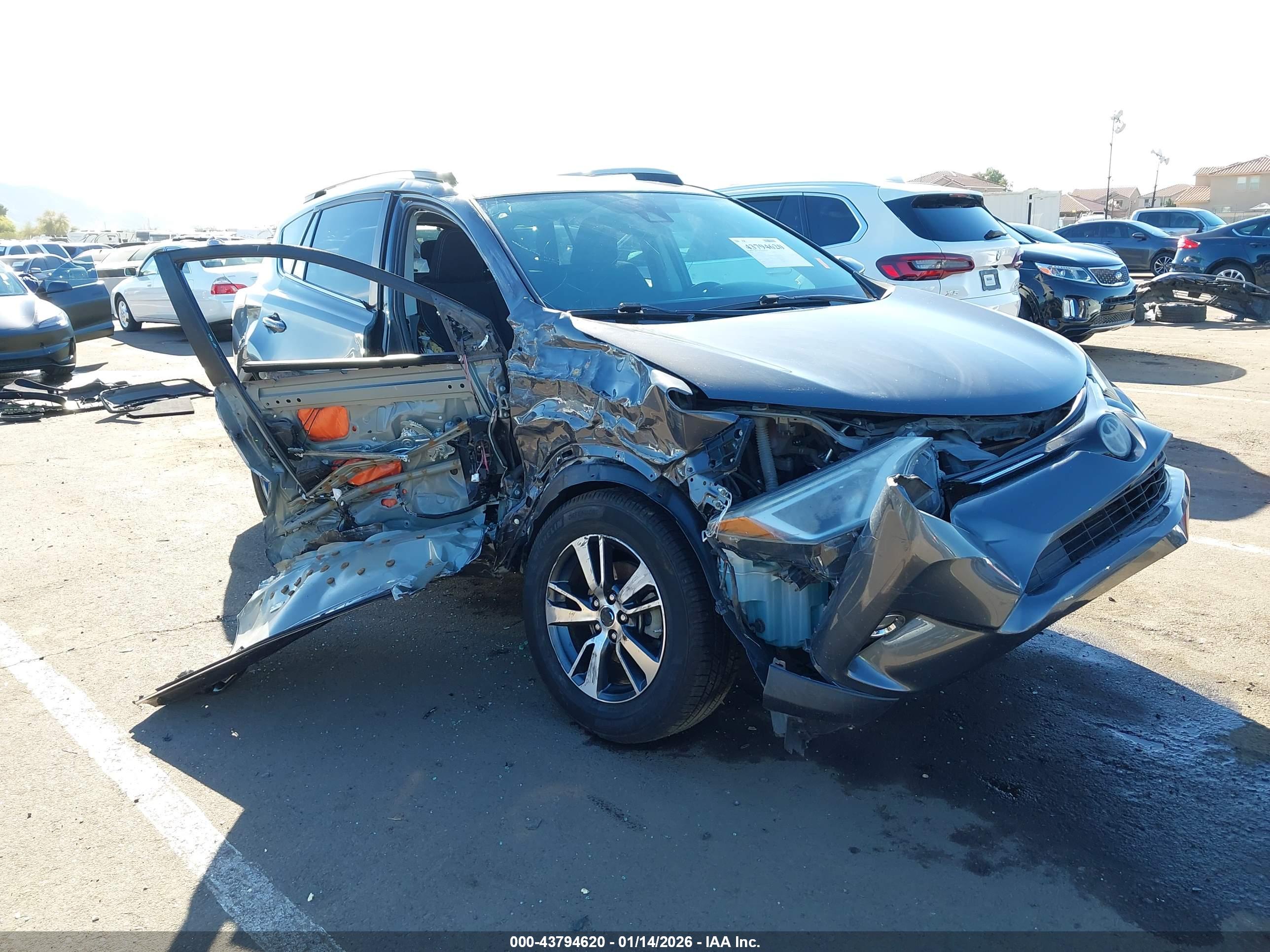 TOYOTA RAV4 image 6