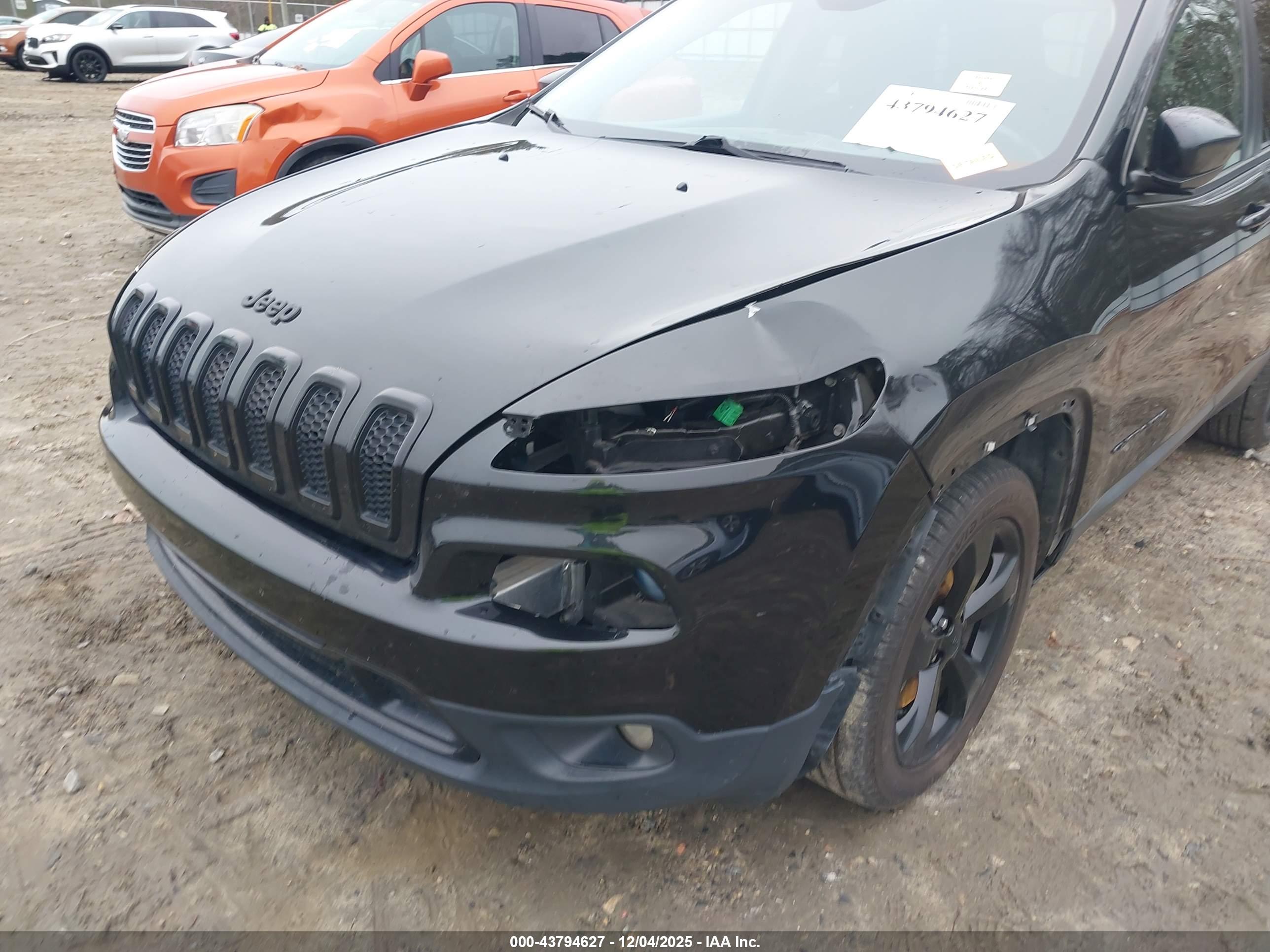 JEEP CHEROKEE image 6