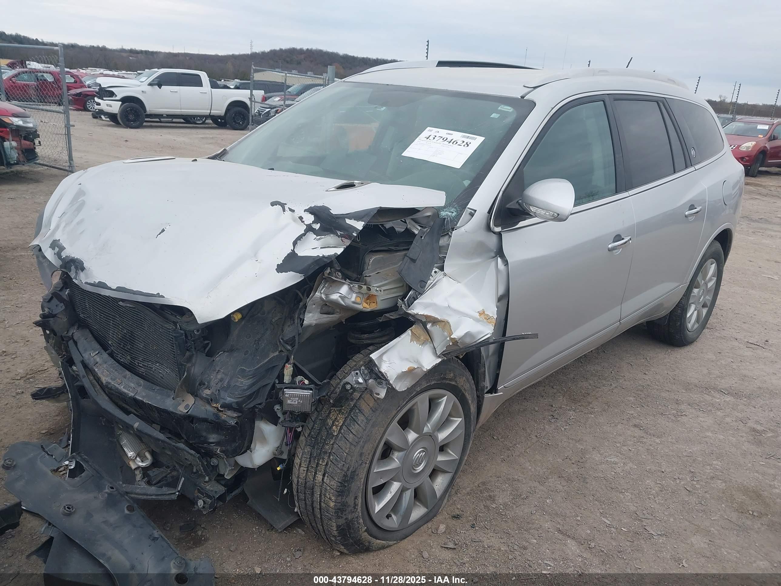 BUICK ENCLAVE image 2