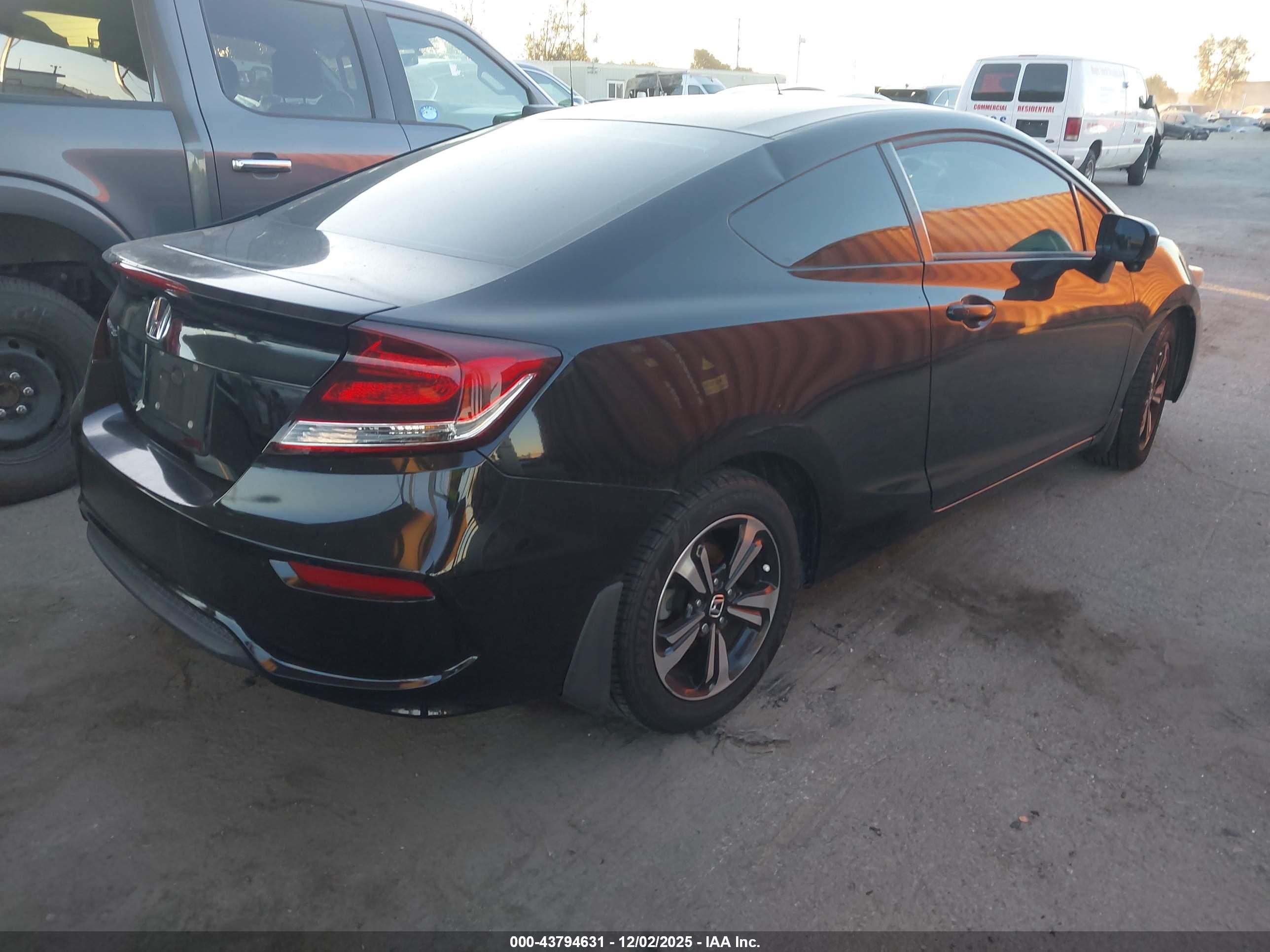 HONDA CIVIC image 4