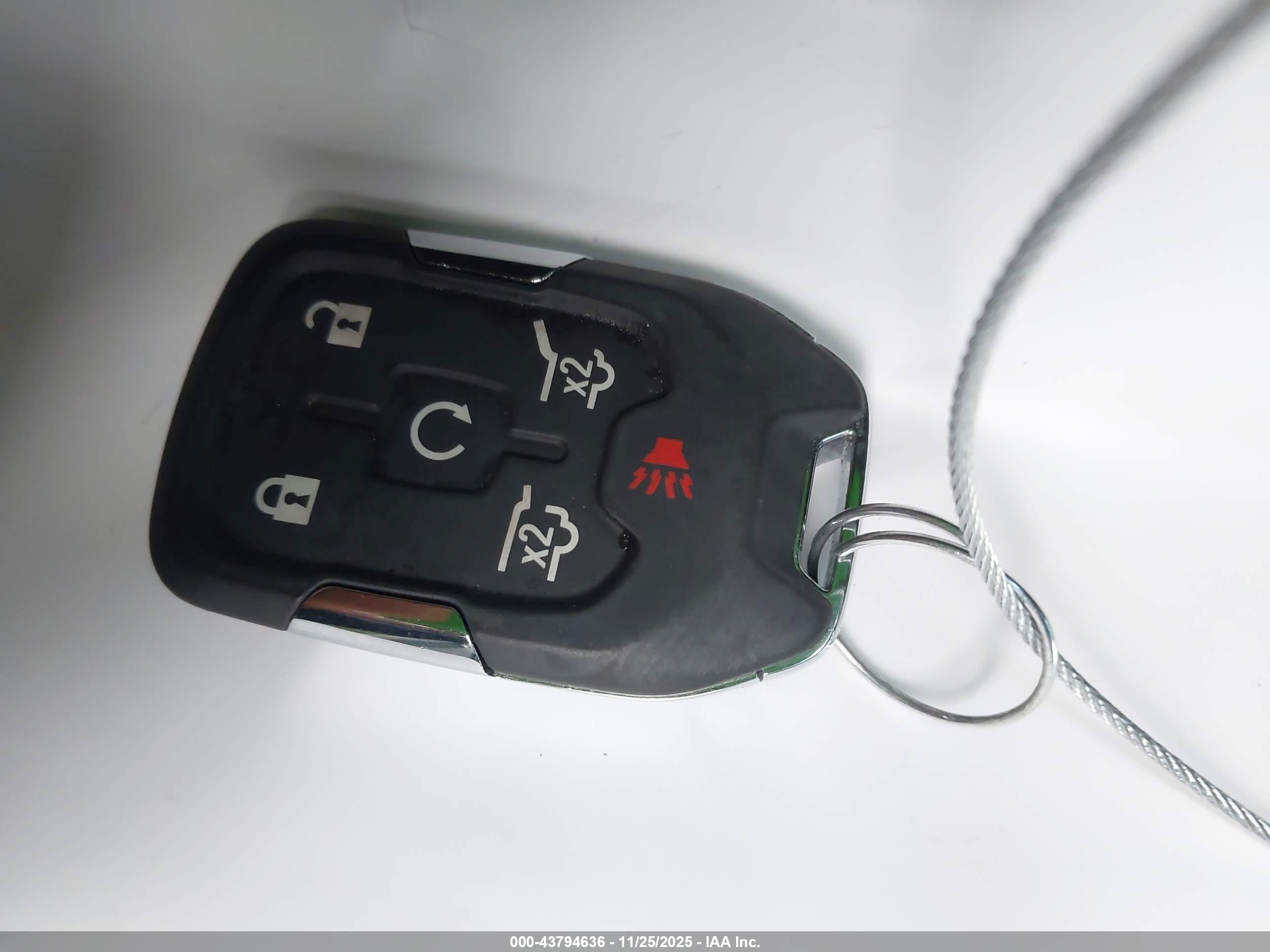 GMC YUKON image 11