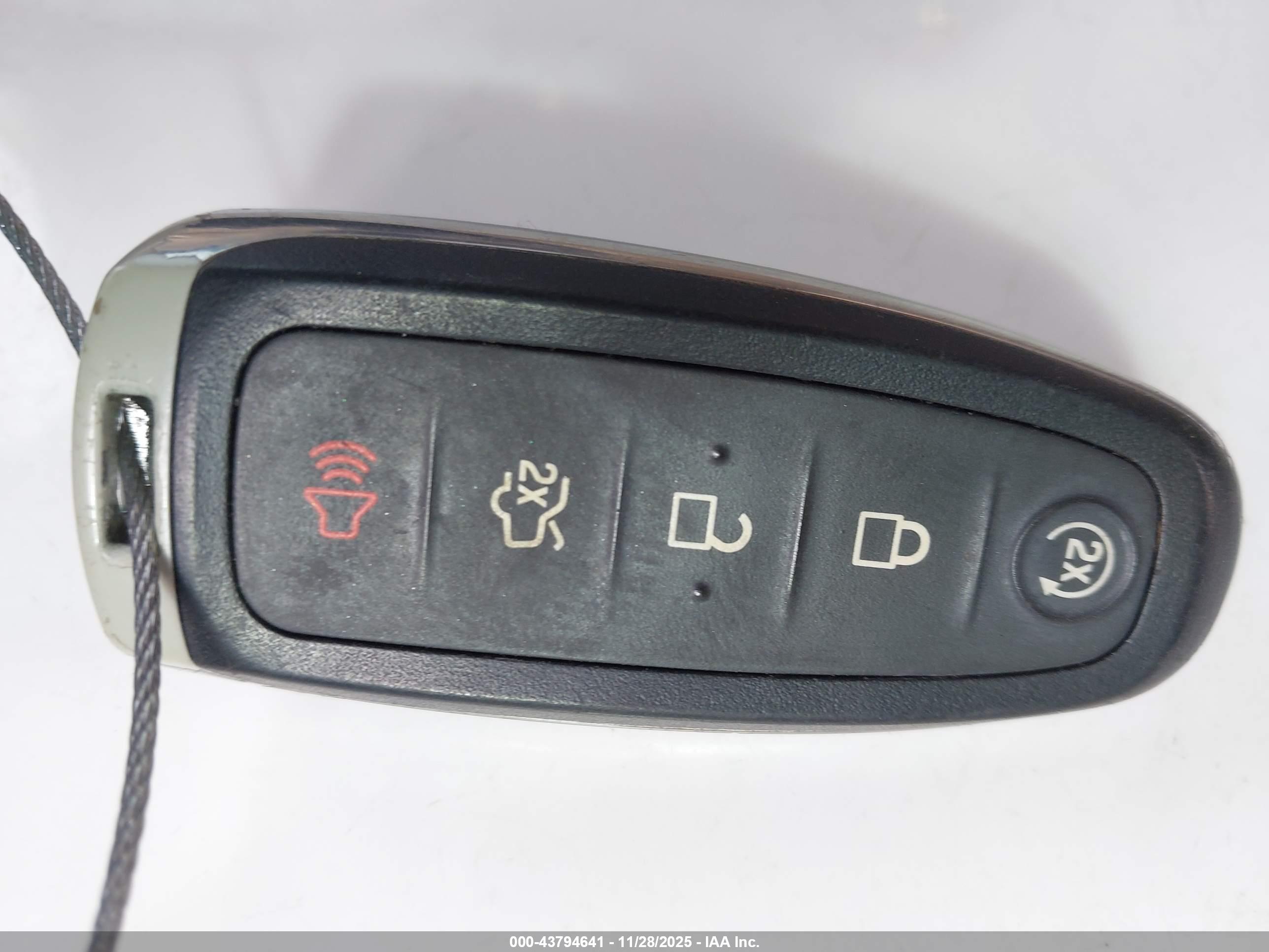 FORD ESCAPE image 11