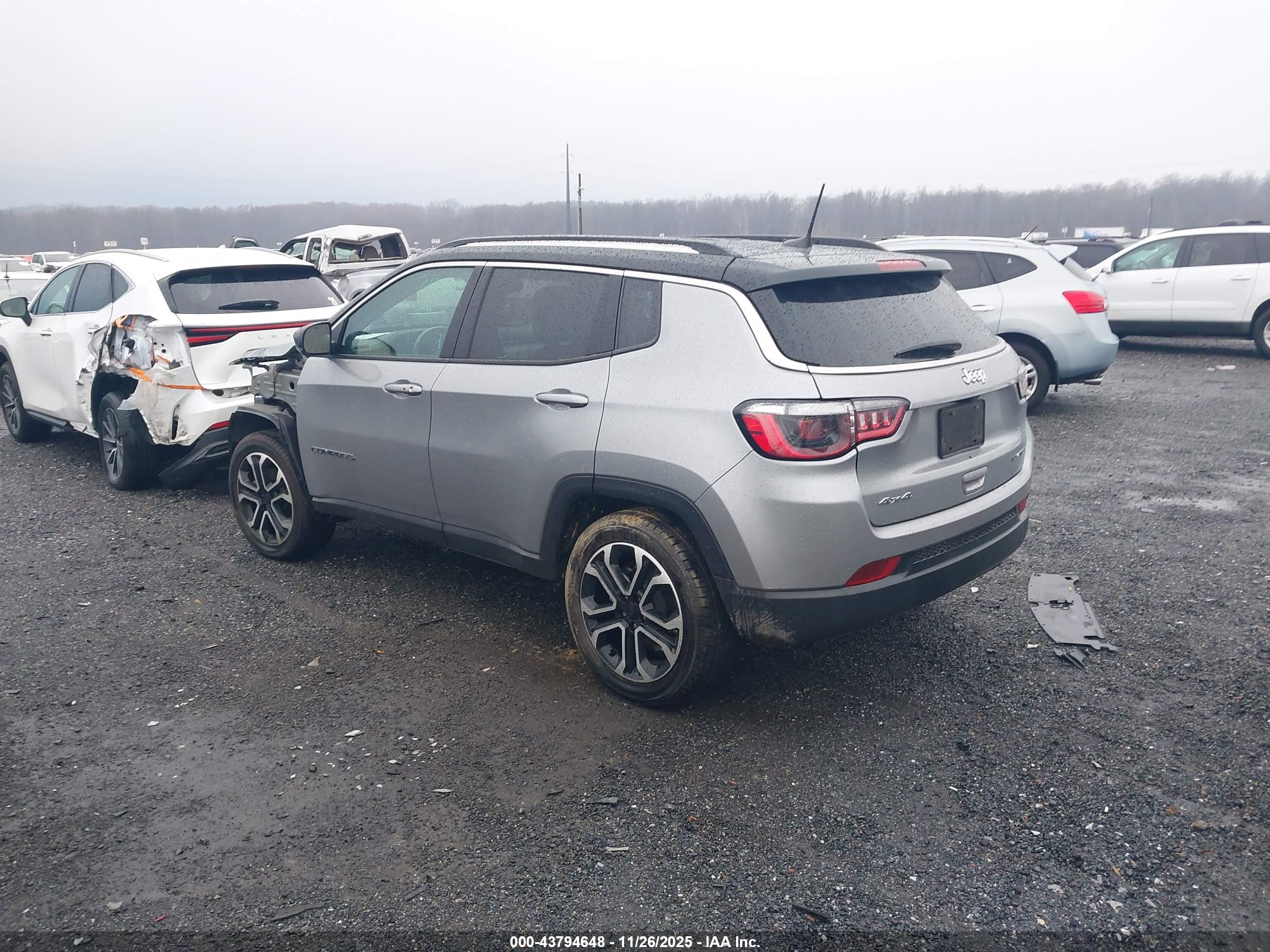 JEEP COMPASS image 3