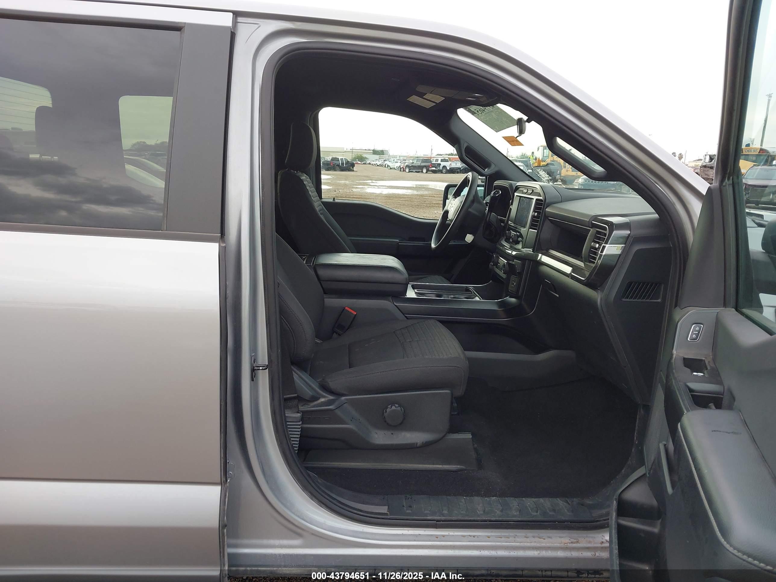 FORD F-150 image 5