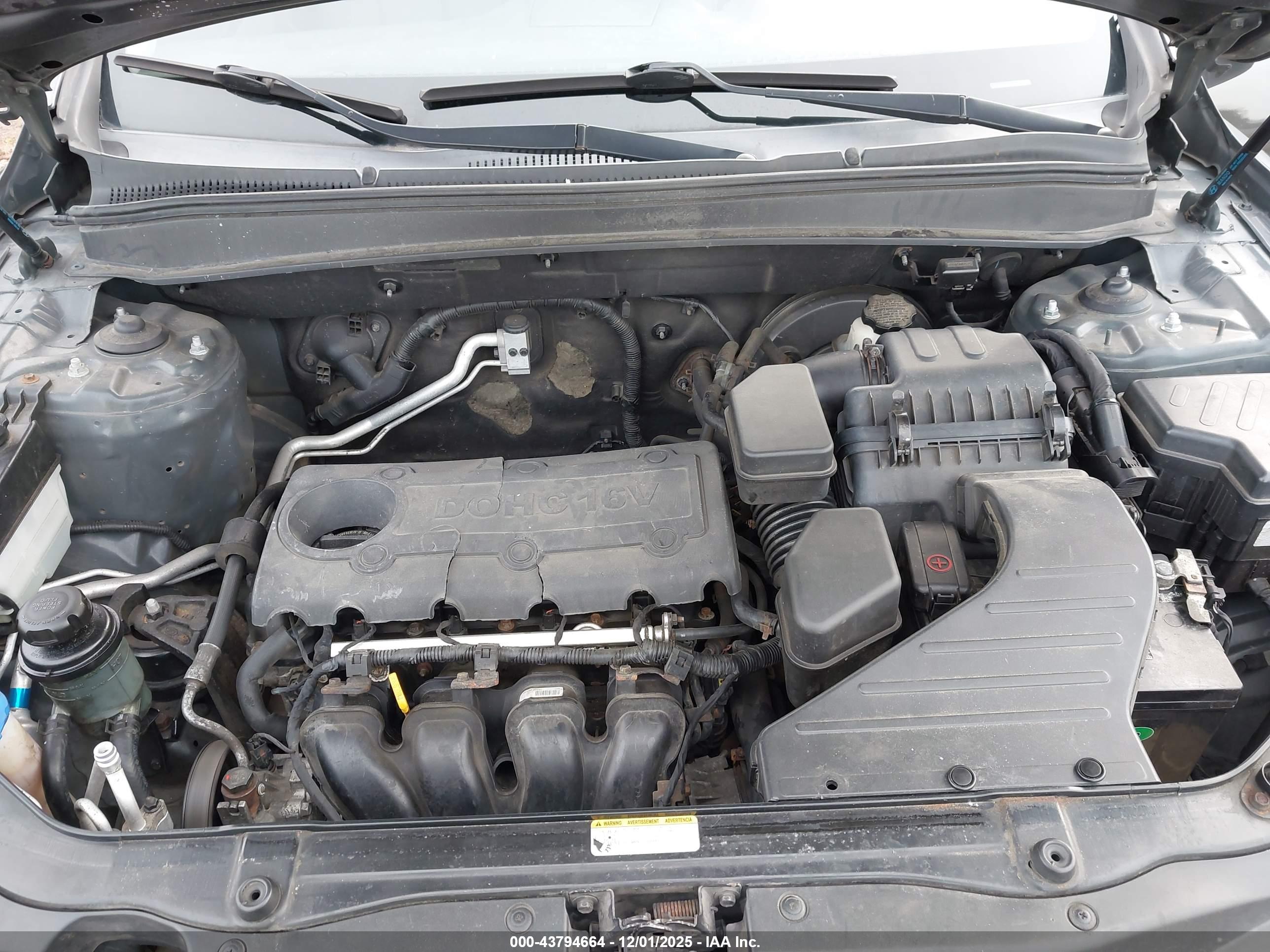 HYUNDAI SANTA image 10
