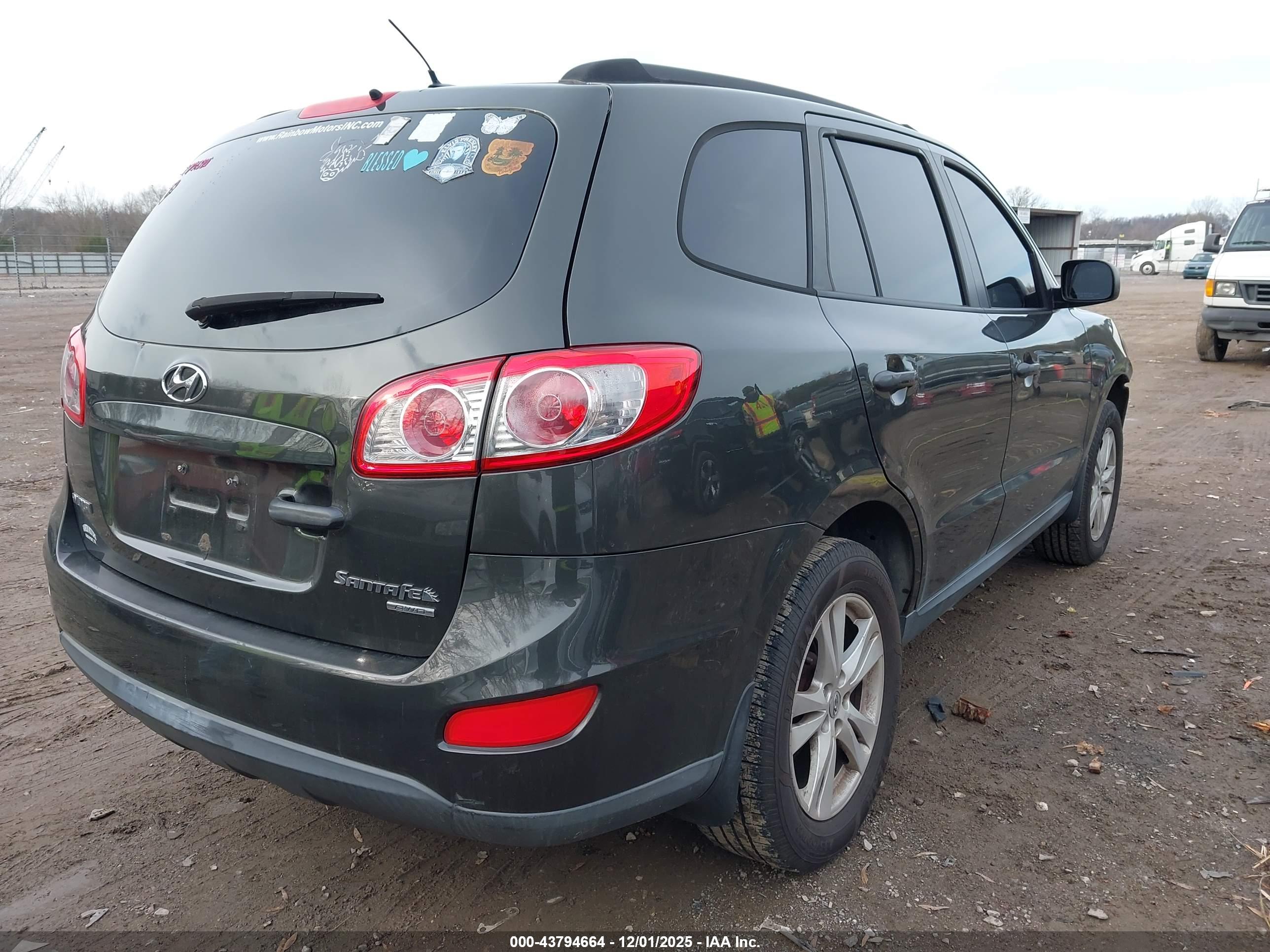 HYUNDAI SANTA image 4