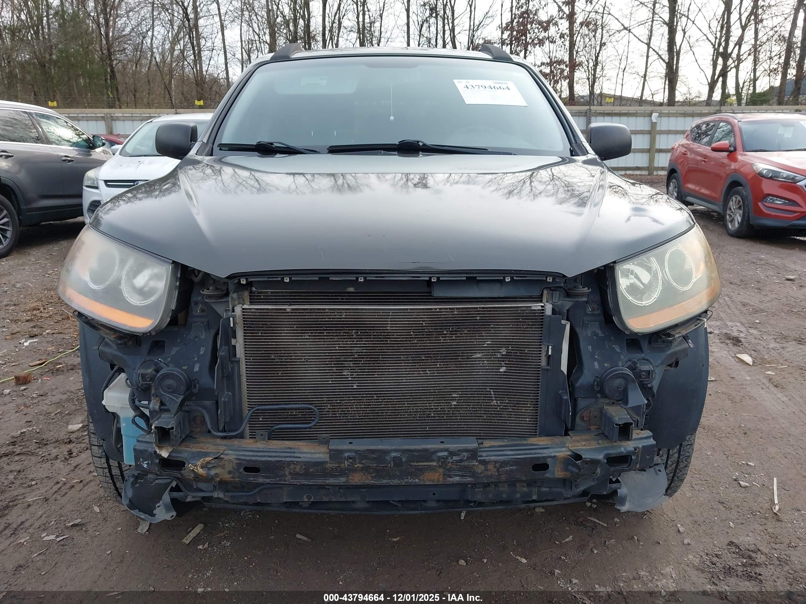 HYUNDAI SANTA image 6