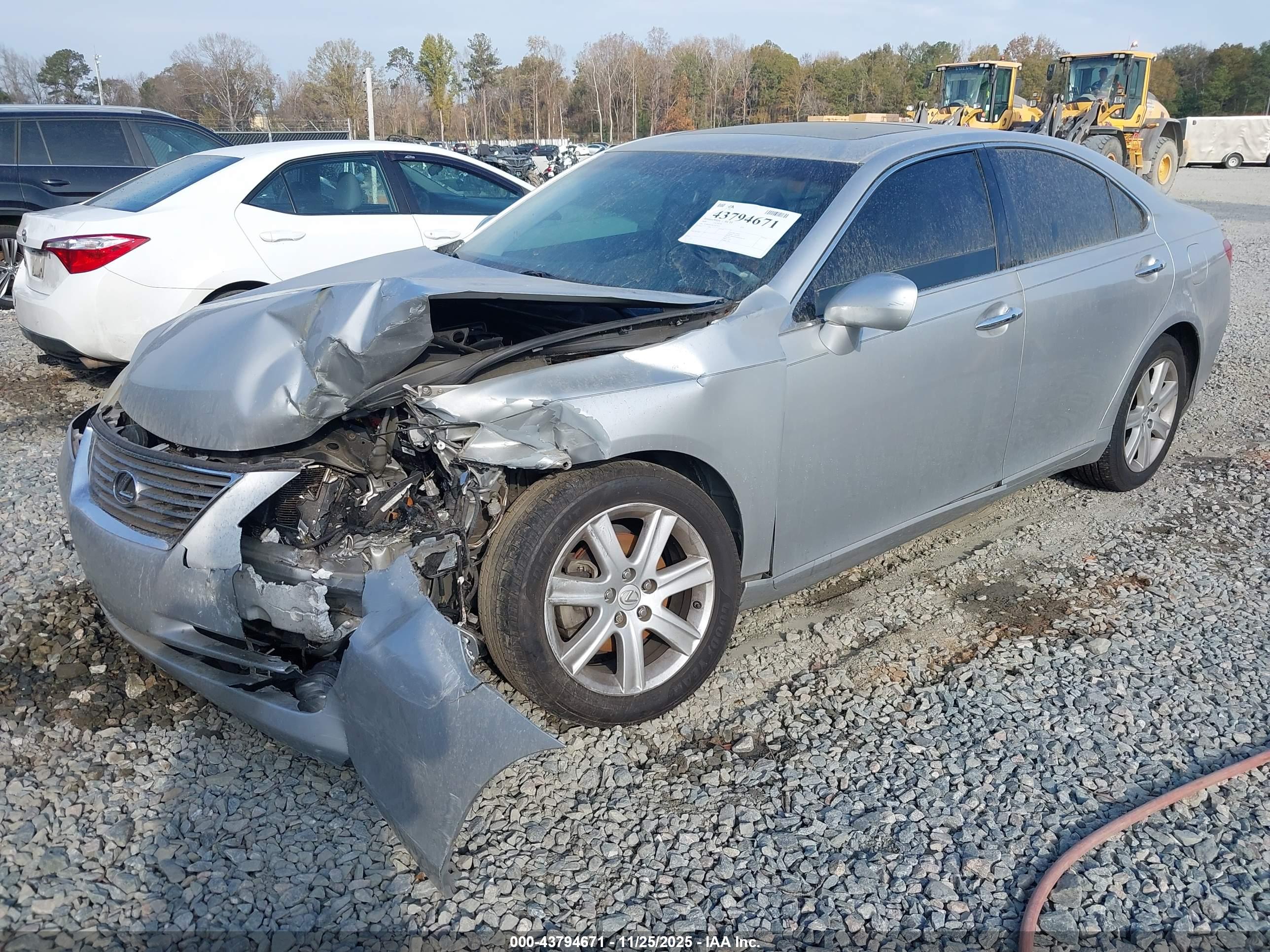 LEXUS ES image 2