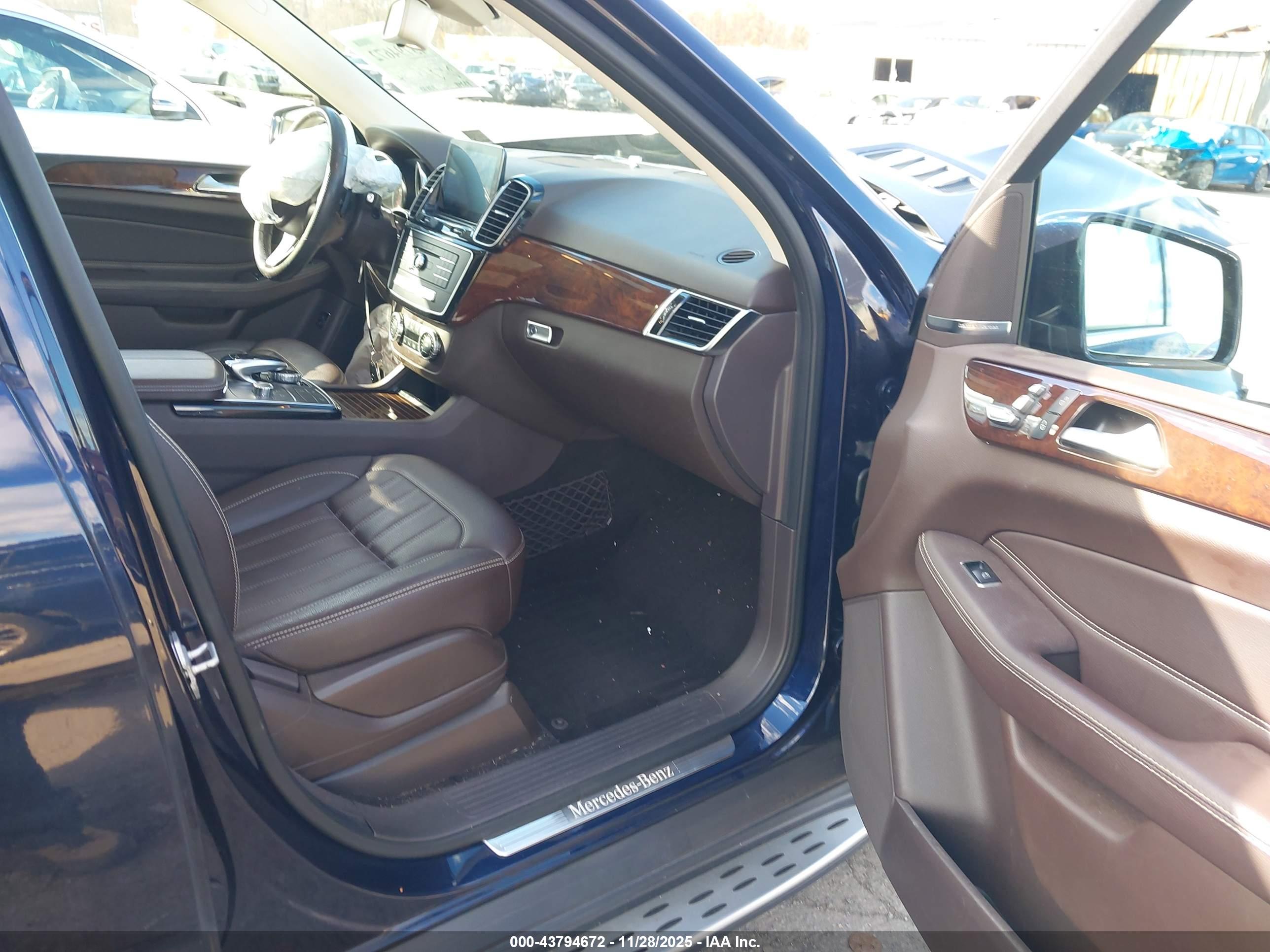 MERCEDES-BENZ GLE image 5