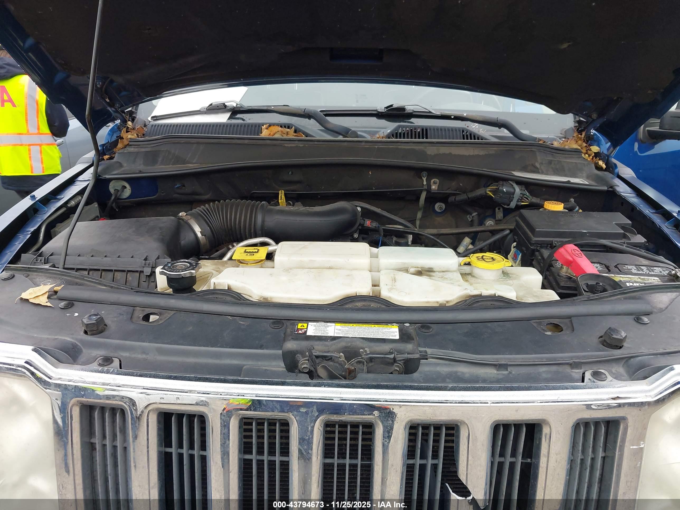 JEEP LIBERTY image 10