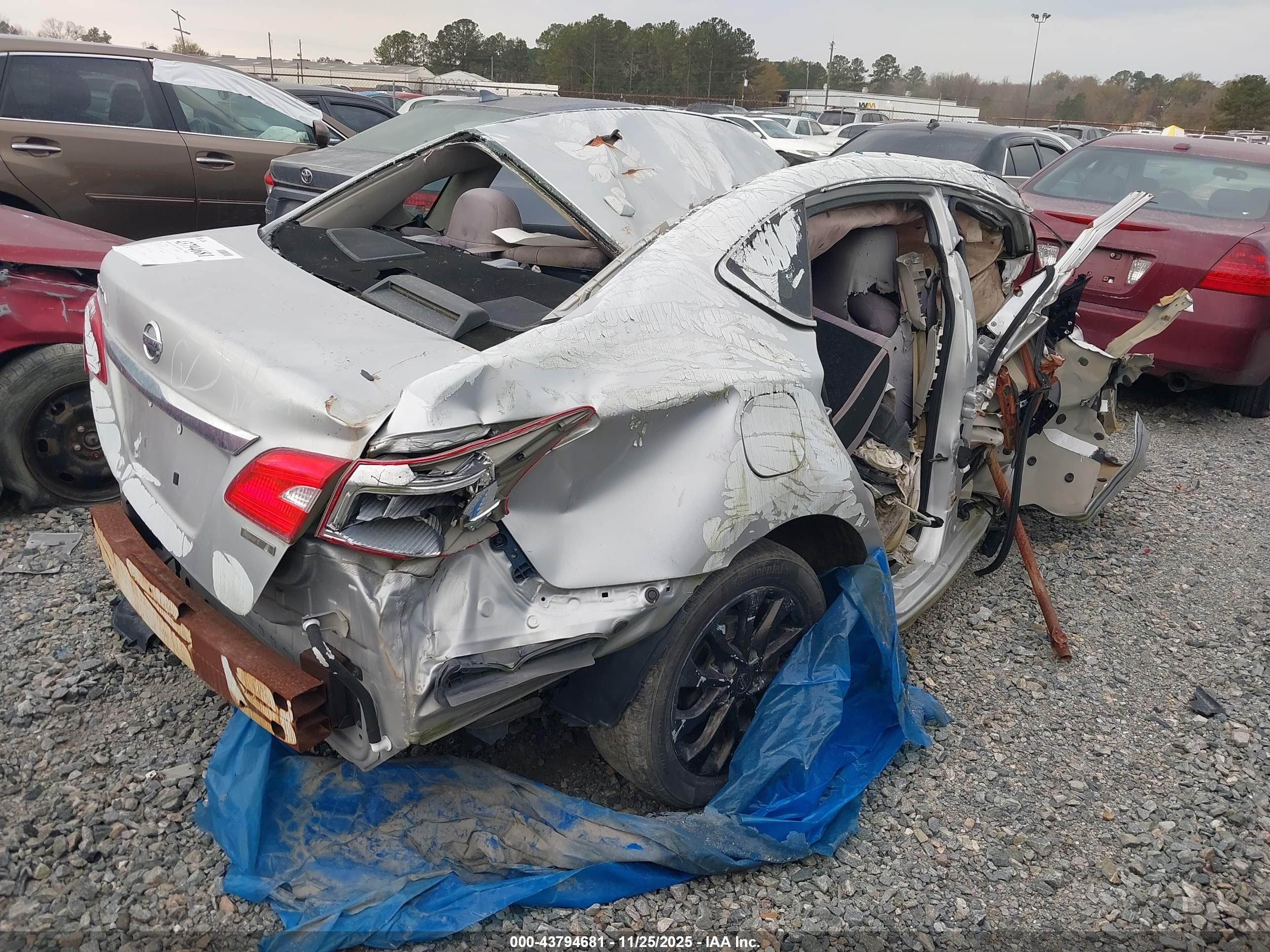 NISSAN SENTRA image 4