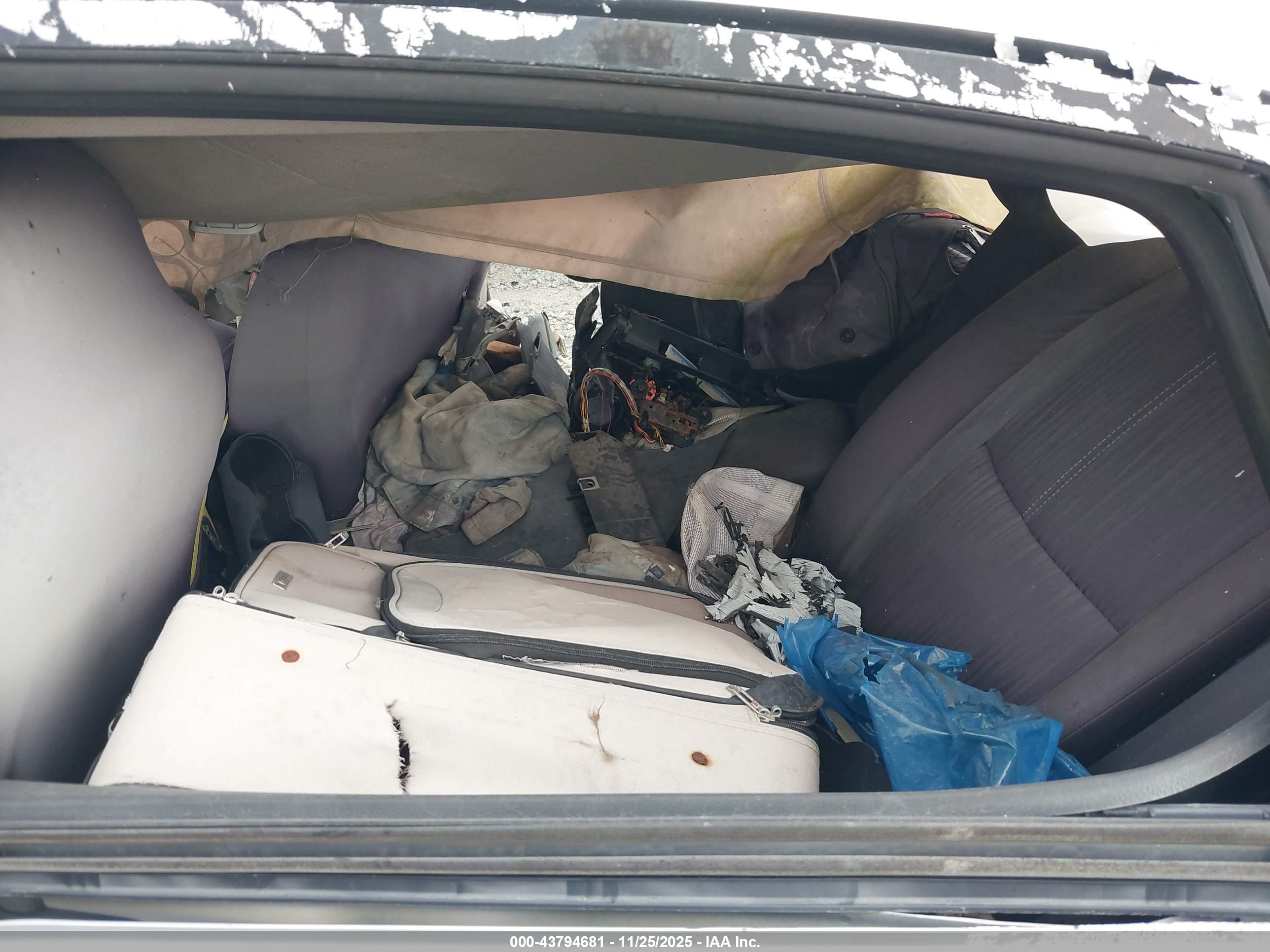 NISSAN SENTRA image 8
