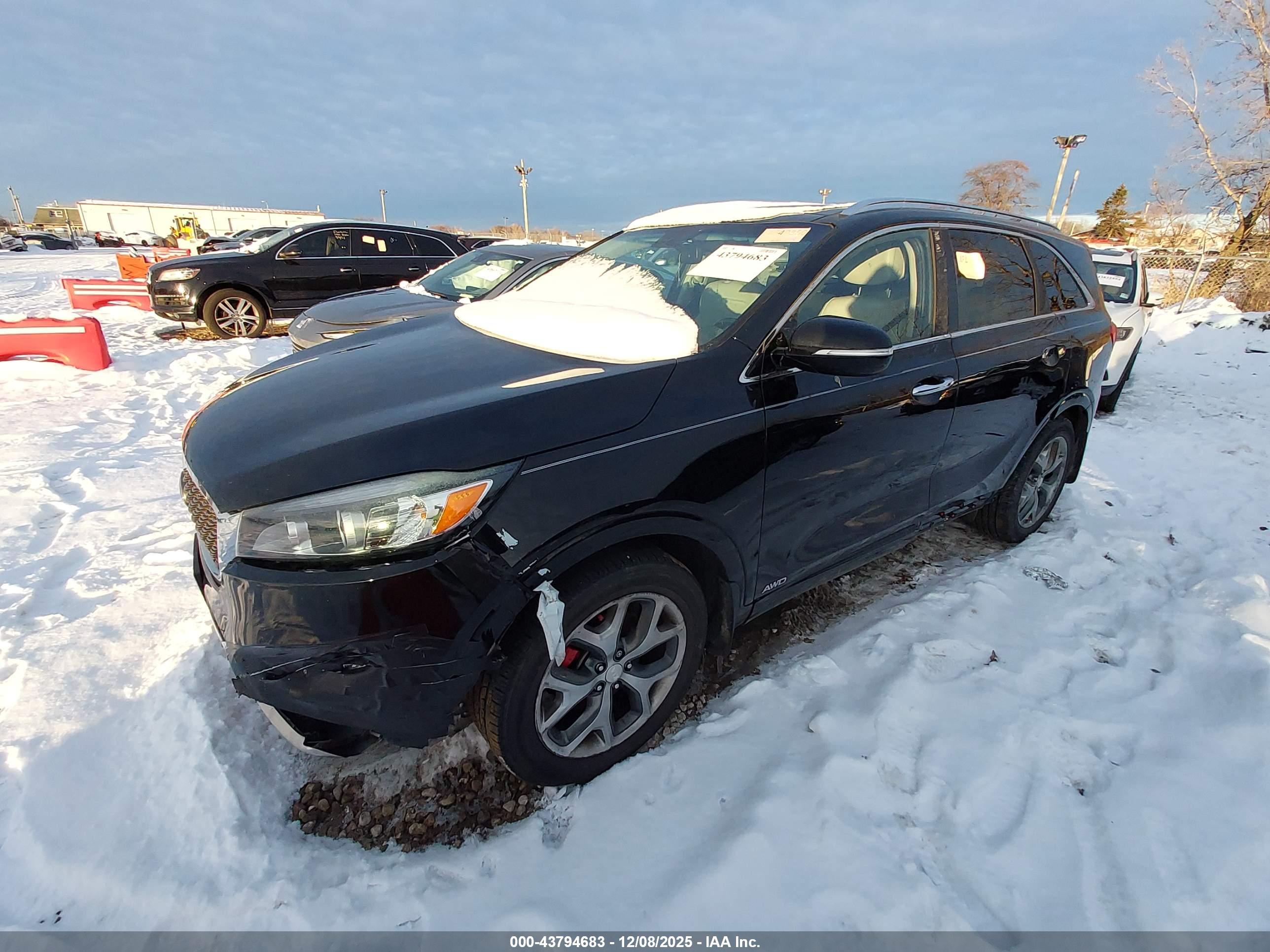 KIA SORENTO image 2