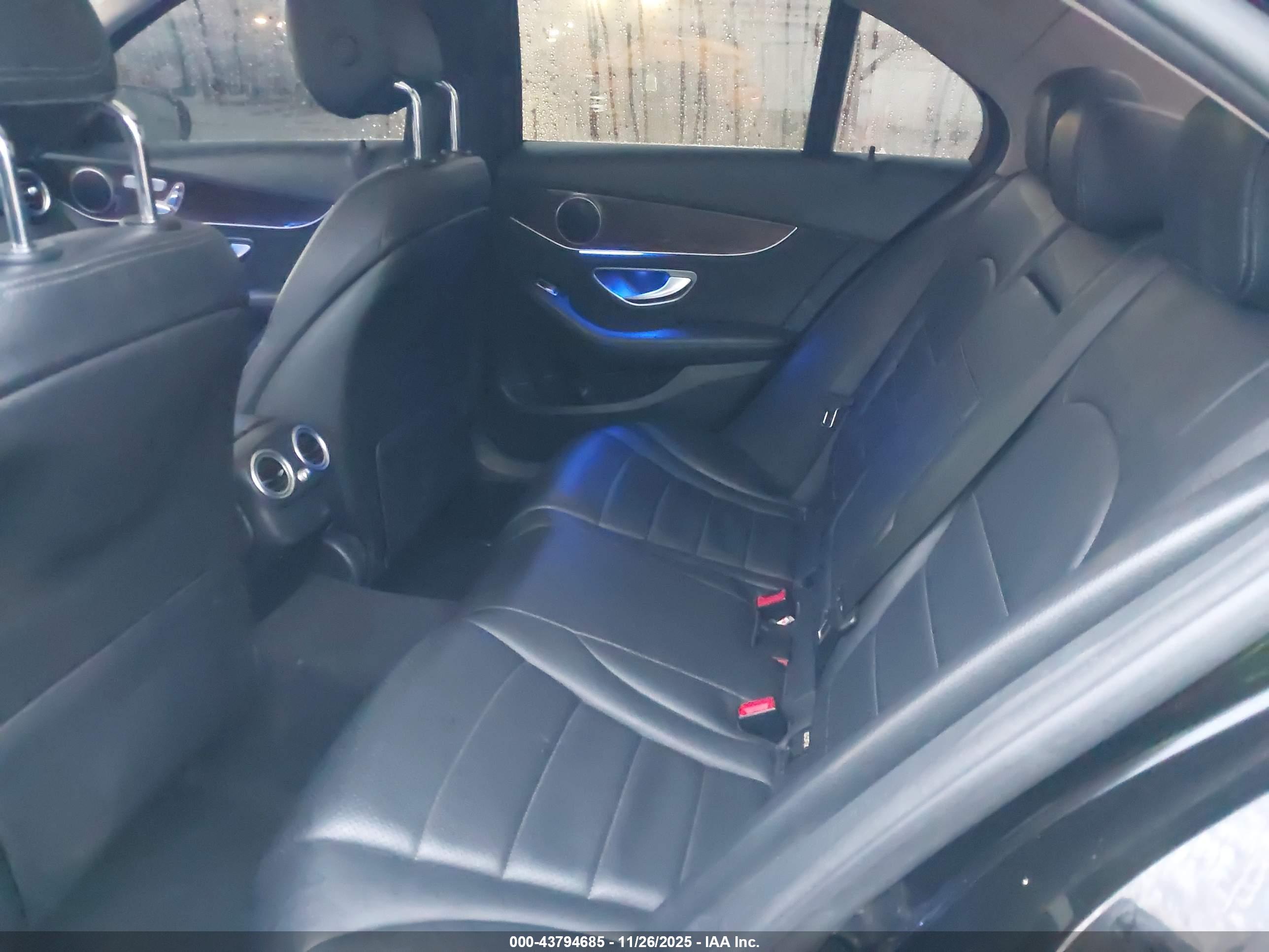MERCEDES-BENZ C image 8